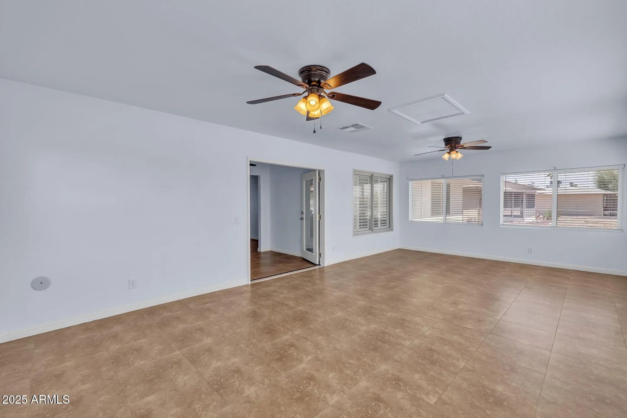 Property Slideshow image 10 of 43 | 19845 n welk dr, Sun City, AZ, 85373