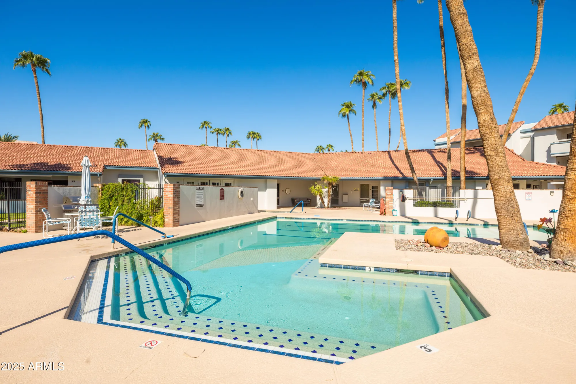 Property Slideshow image 29 of 41 | 17404 n 99th ave unit 333, Sun City, AZ, 85373