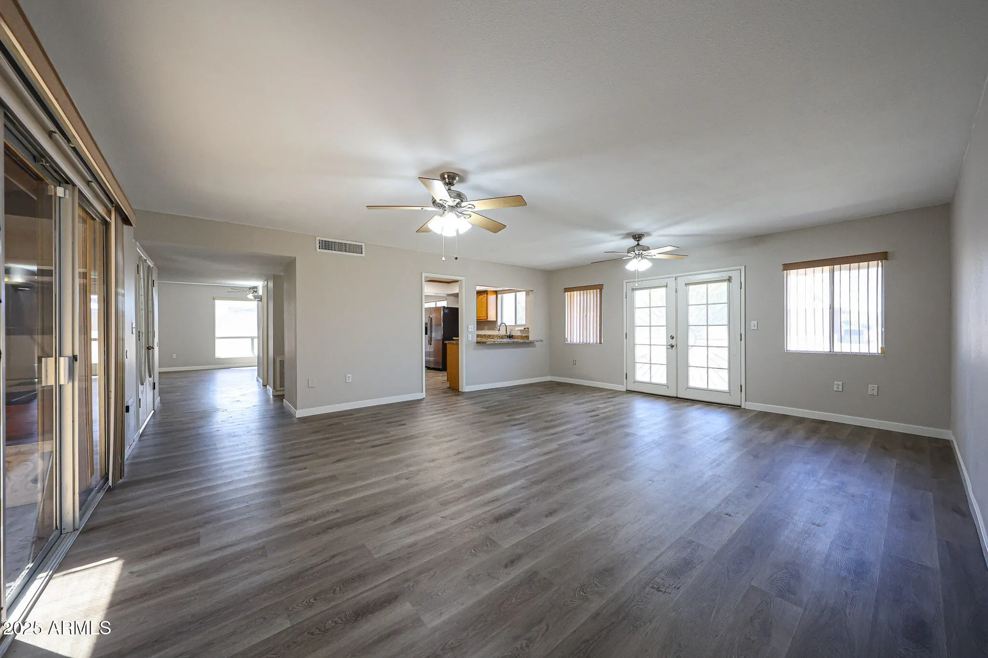 Property Slideshow image 8 of 47 | 10710 w el capitan cir, Sun City, AZ, 85351