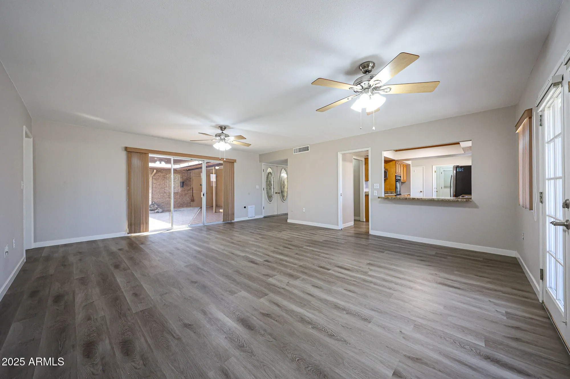 Property Slideshow image 17 of 47 | 10710 w el capitan cir, Sun City, AZ, 85351