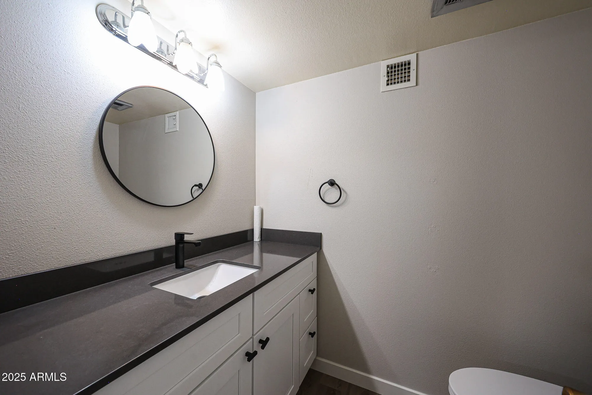 Property Slideshow image 25 of 47 | 10710 w el capitan cir, Sun City, AZ, 85351