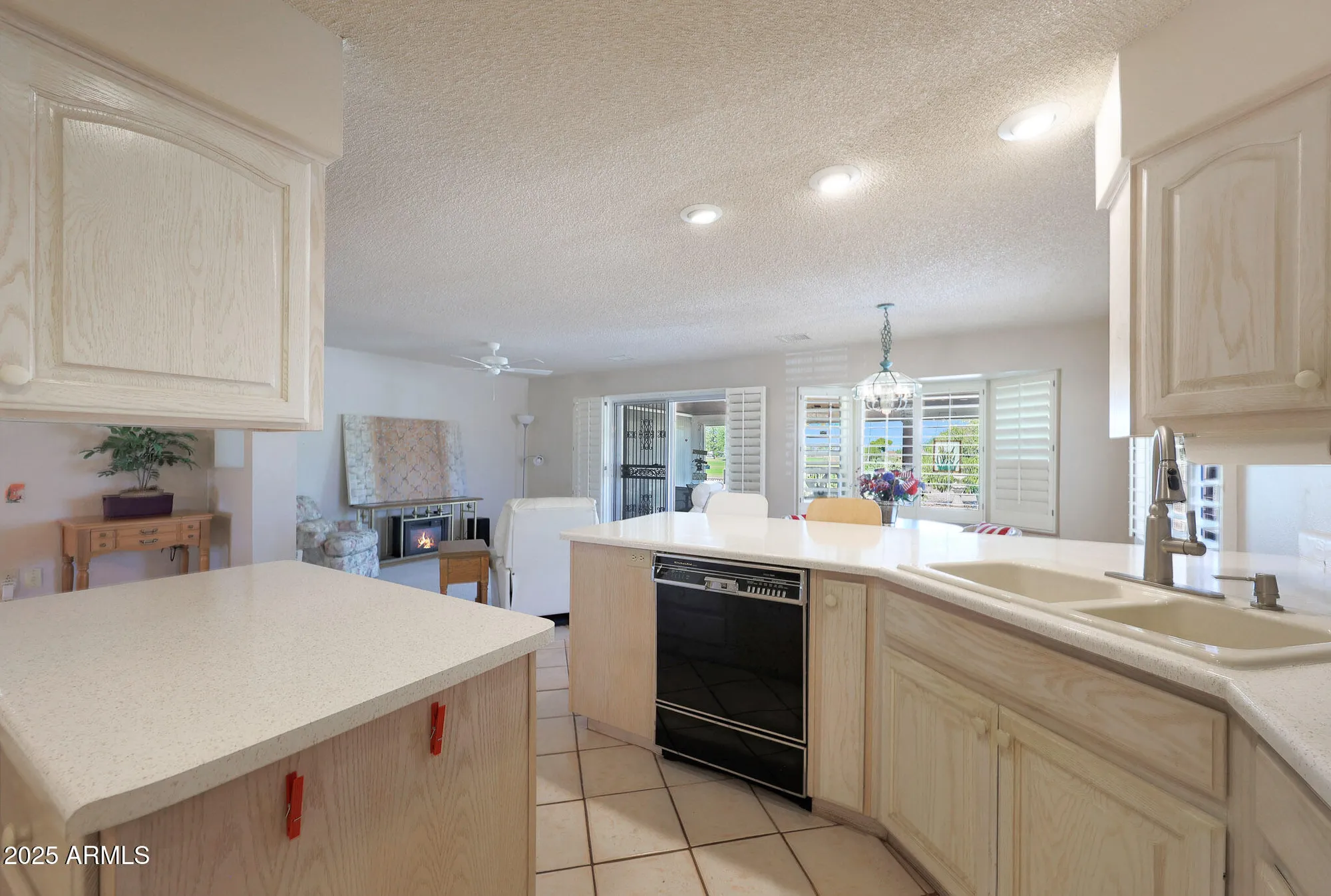 Property Slideshow image 18 of 60 | 11006 w acacia dr, Sun City, AZ, 85373