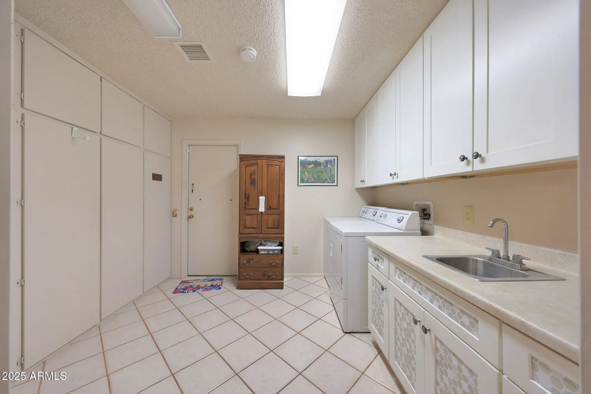 Property Slideshow image 39 of 60 | 11006 w acacia dr, Sun City, AZ, 85373