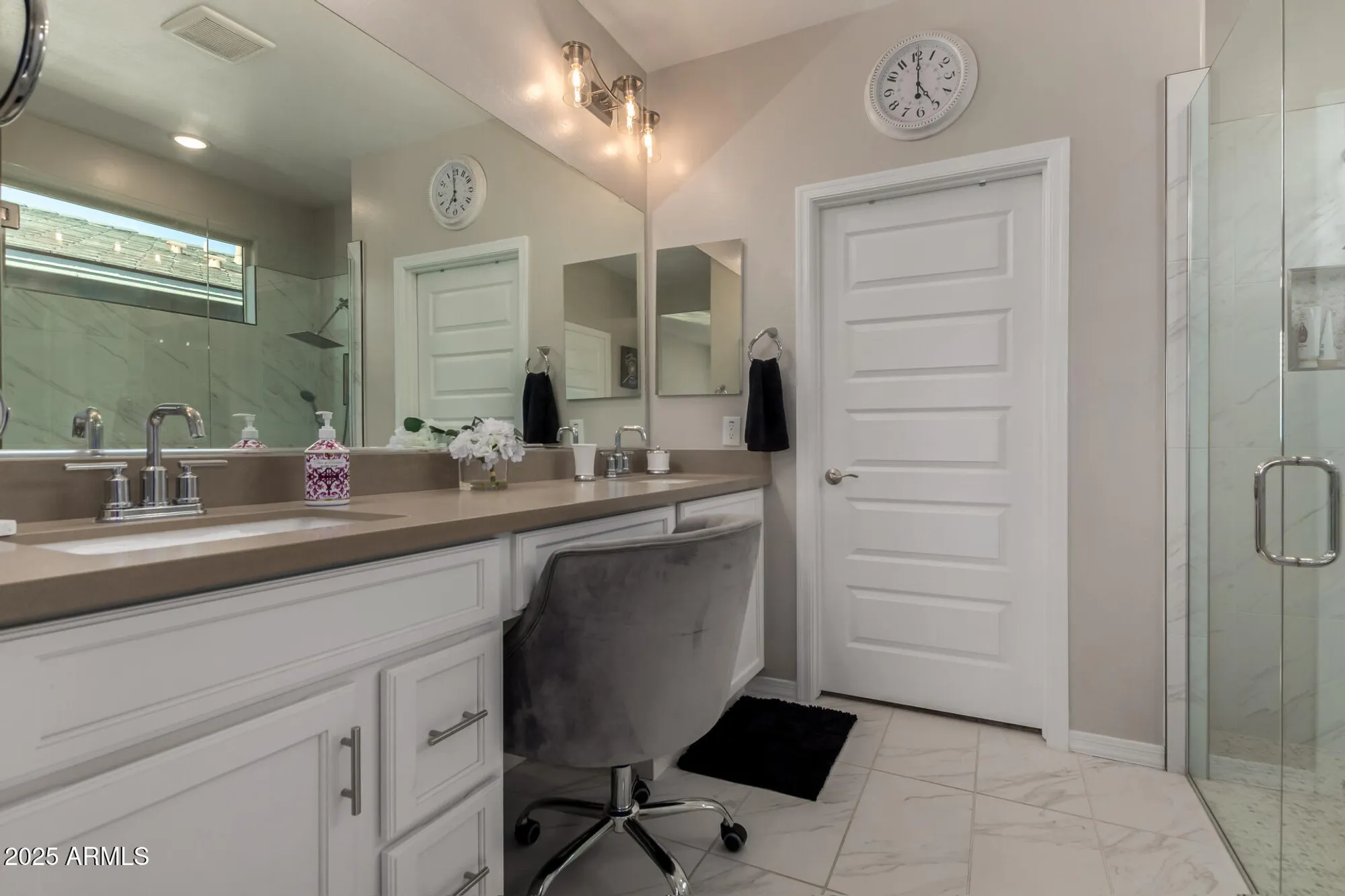 Property Slideshow image 16 of 52 | 5644 n 206th gln, Buckeye, AZ, 85396