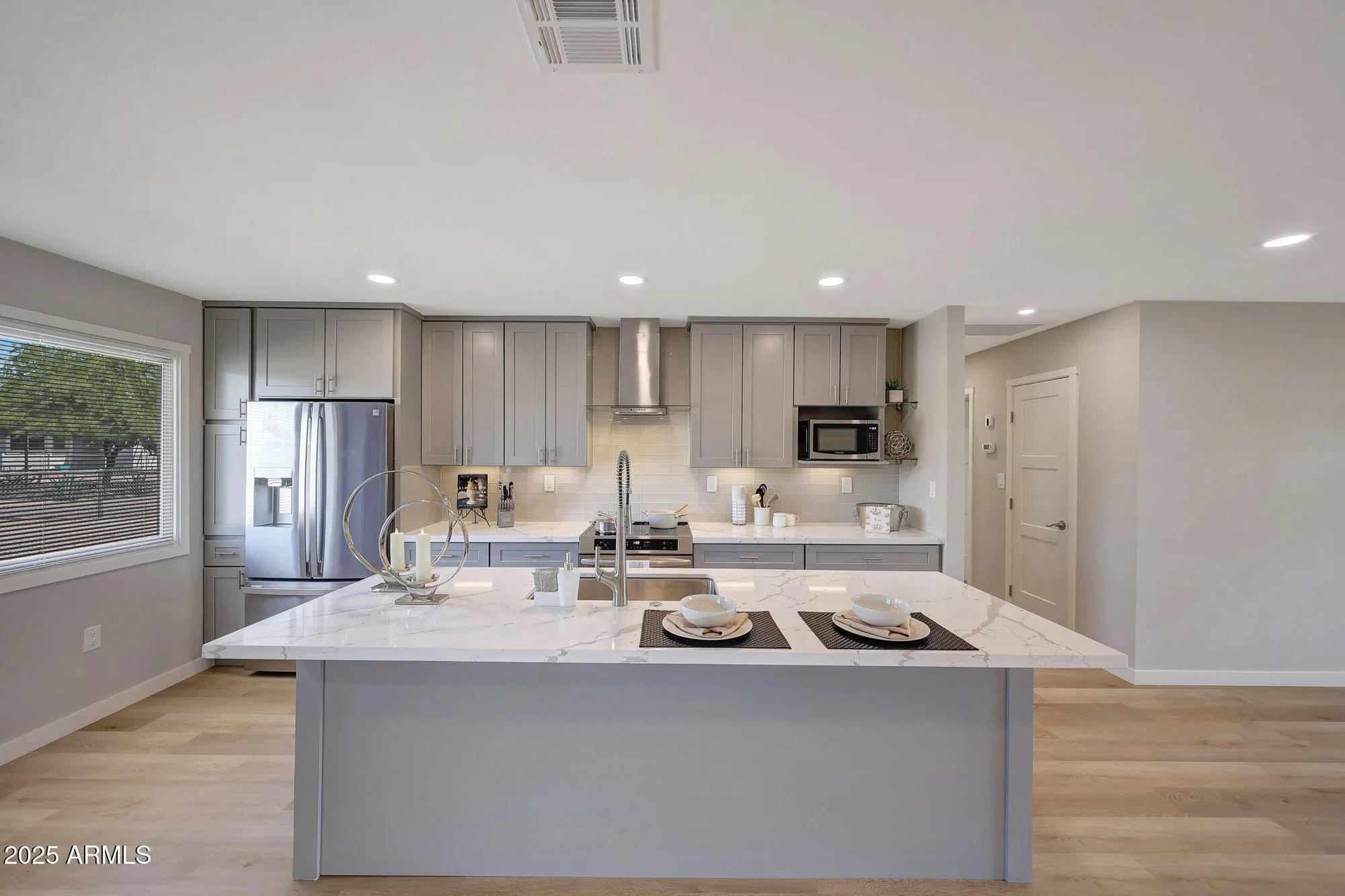 Property Slideshow image 14 of 55 | 20002 n signal butte cir, Sun City, AZ, 85373