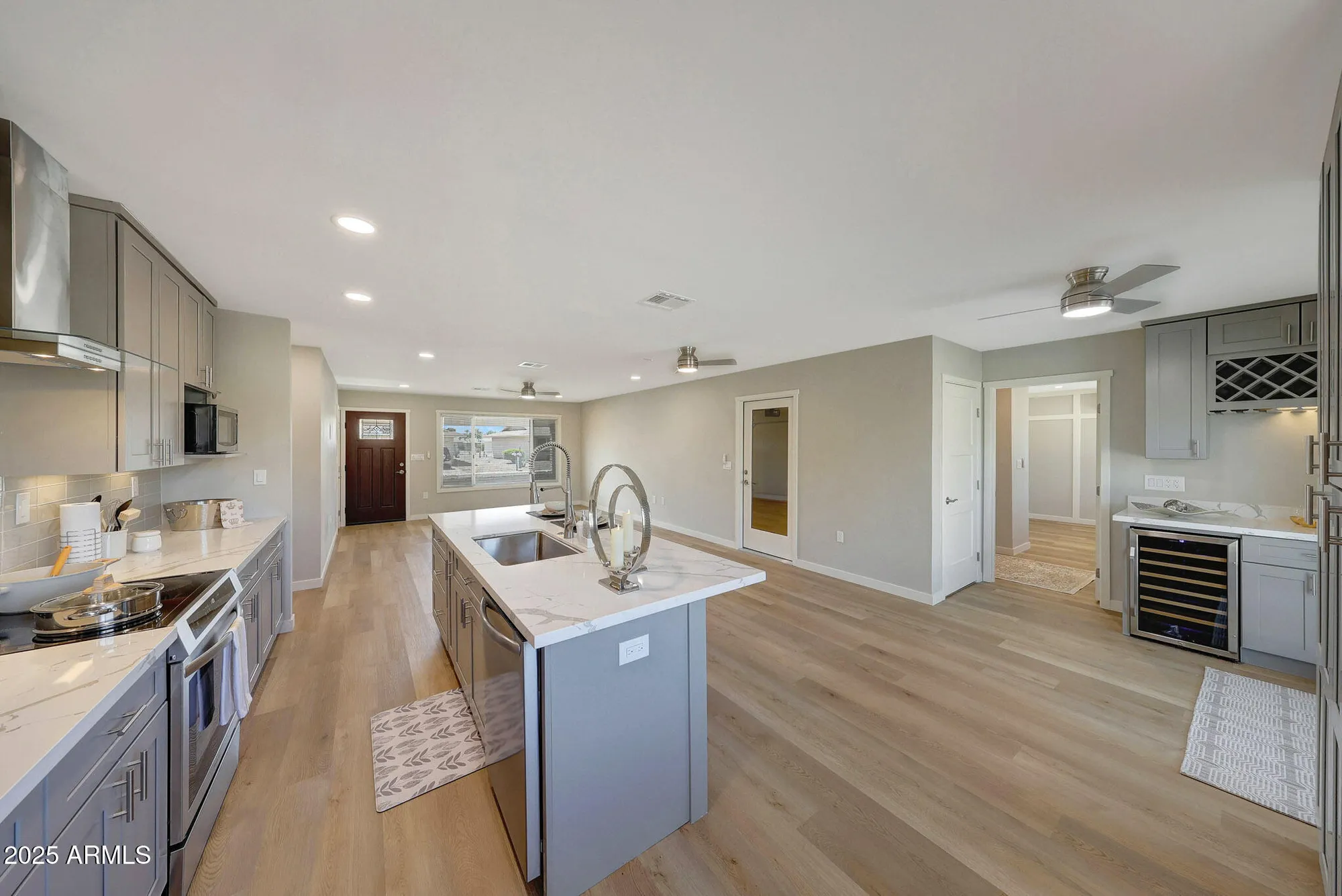 Property Slideshow image 15 of 55 | 20002 n signal butte cir, Sun City, AZ, 85373