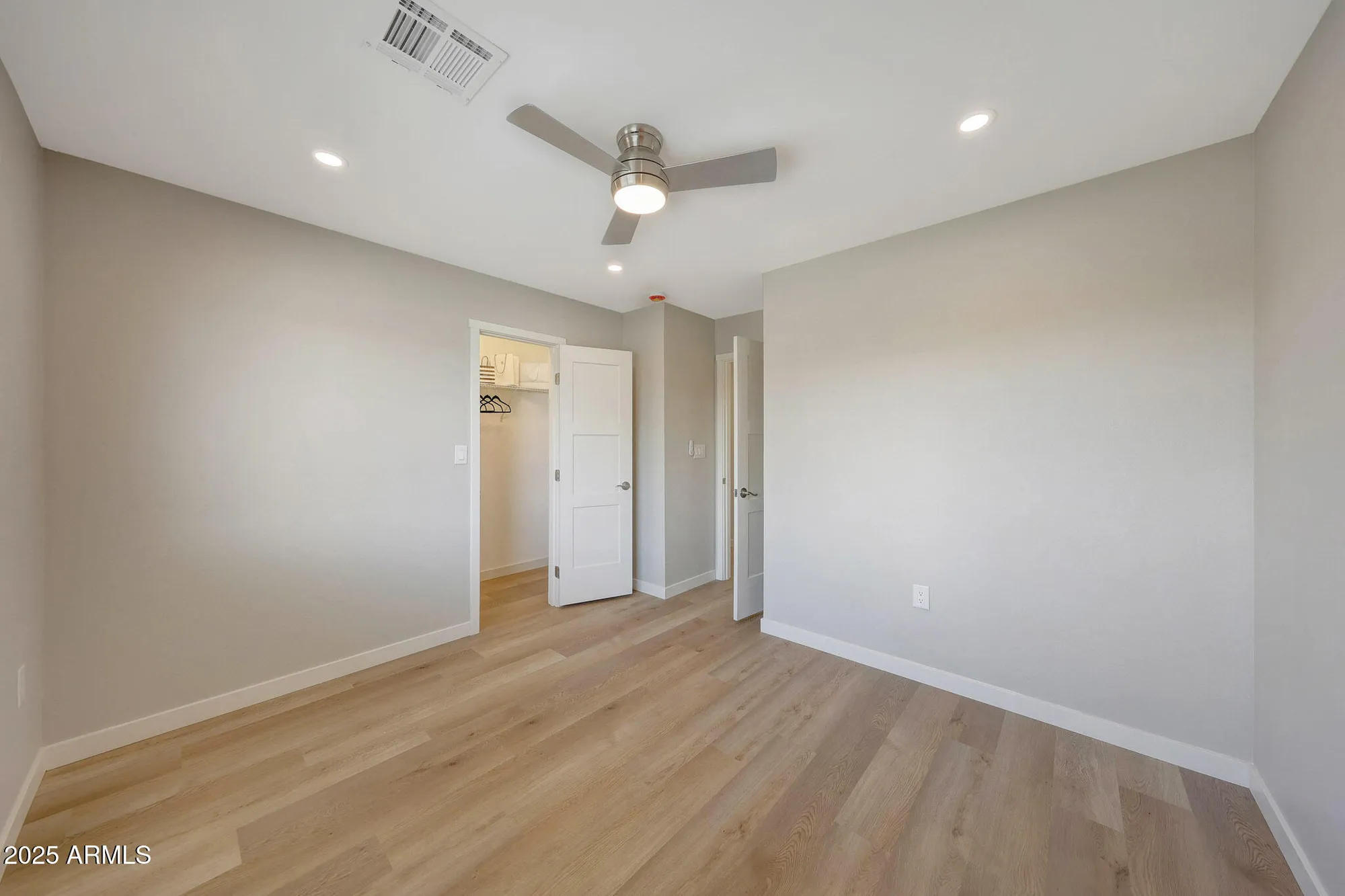 Property Slideshow image 25 of 55 | 20002 n signal butte cir, Sun City, AZ, 85373