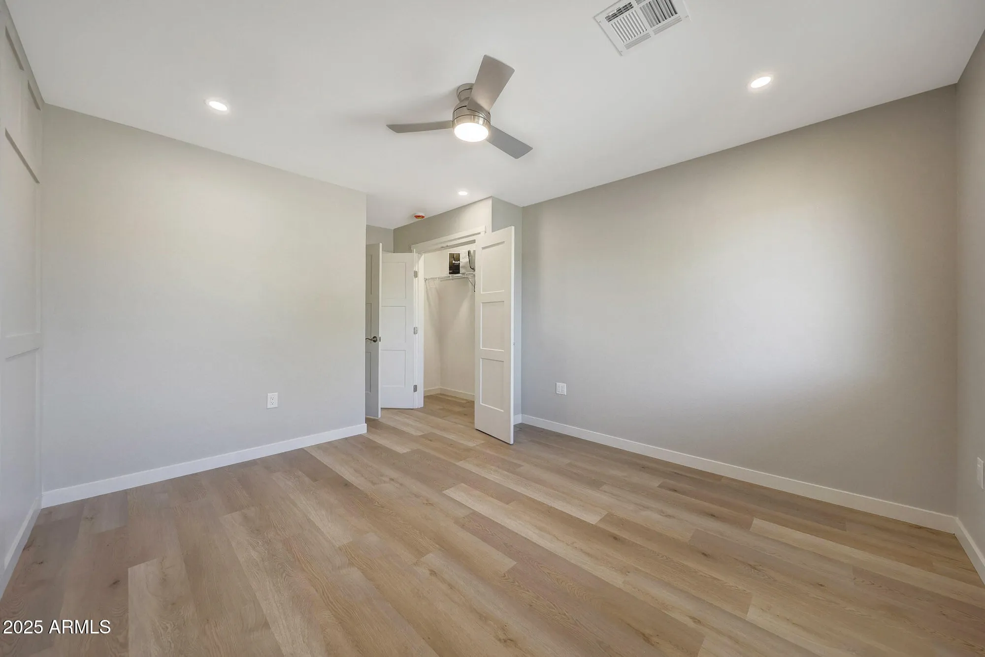 Property Slideshow image 32 of 55 | 20002 n signal butte cir, Sun City, AZ, 85373