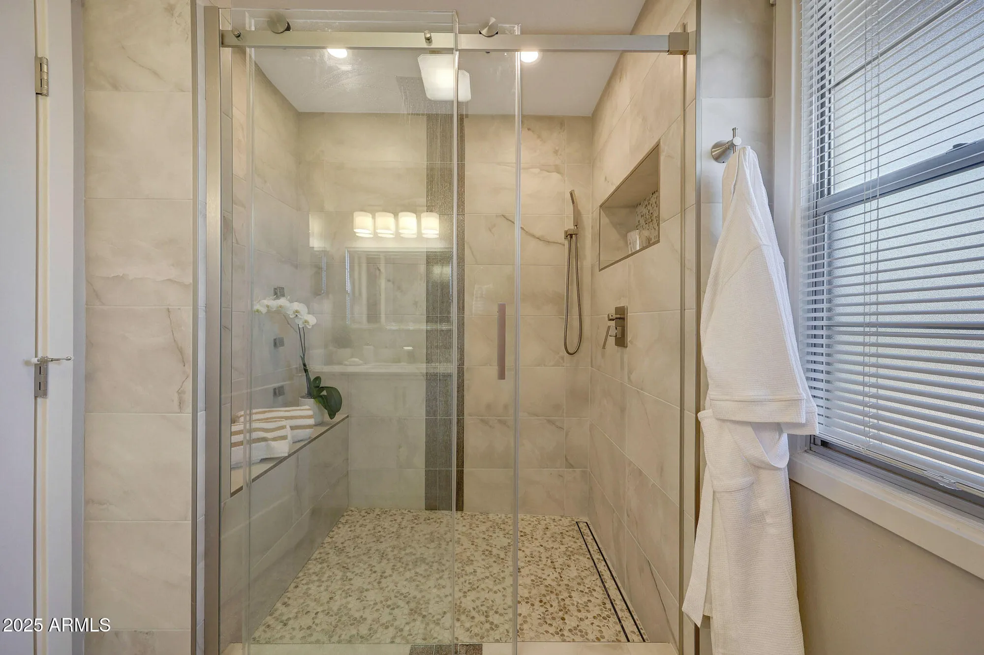 Property Slideshow image 35 of 55 | 20002 n signal butte cir, Sun City, AZ, 85373