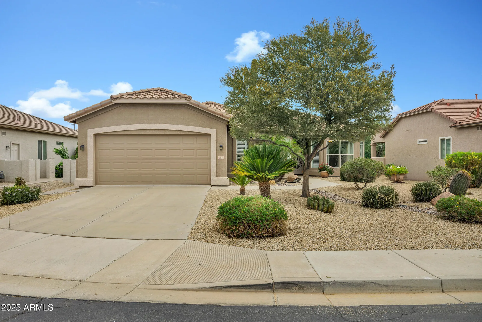 Property Slideshow image 1 of 51 | 6103 s huachuca way, Chandler, AZ, 85249