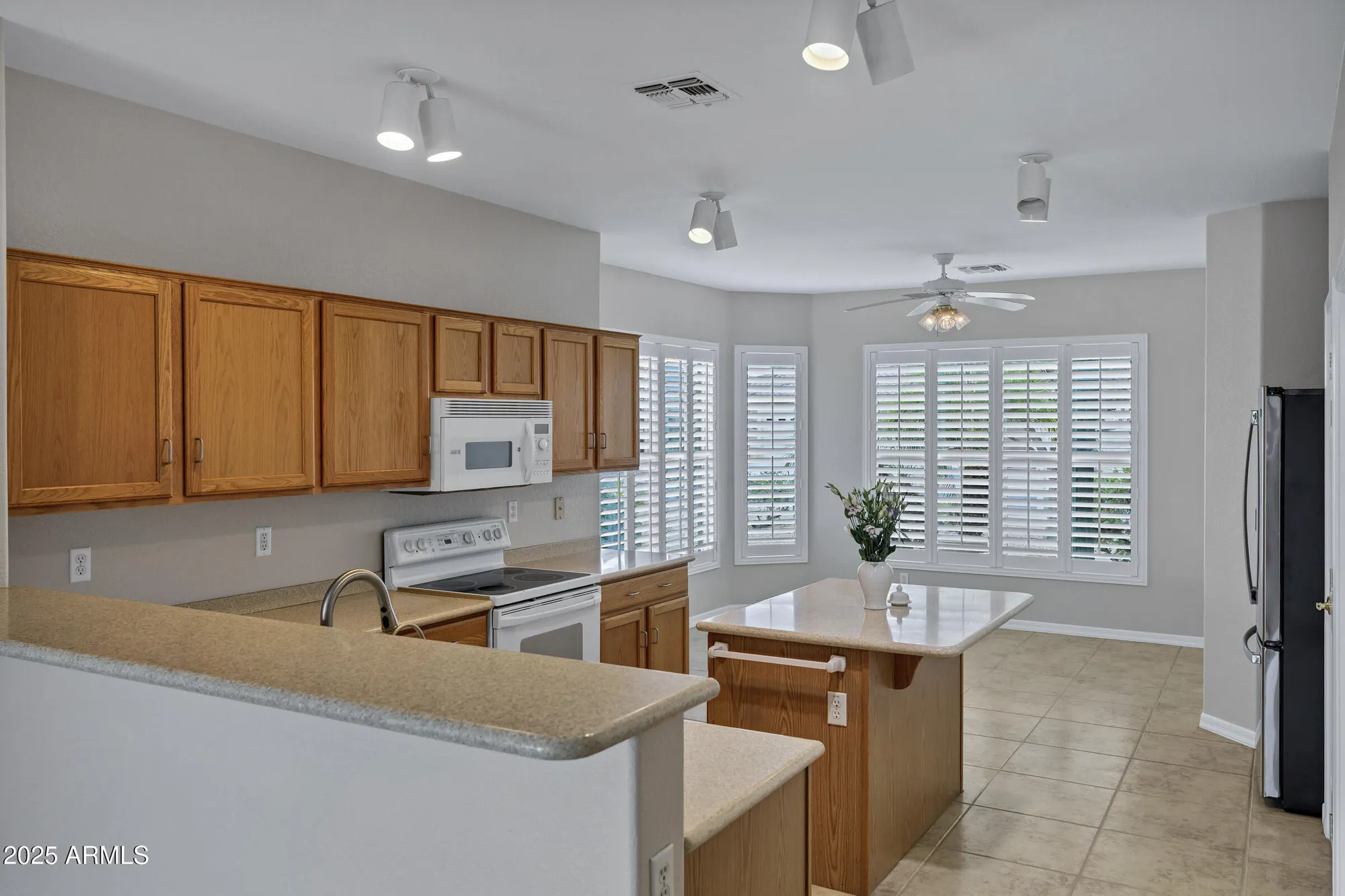 Property Slideshow image 14 of 51 | 6103 s huachuca way, Chandler, AZ, 85249