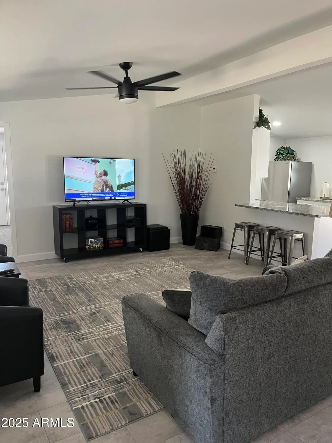 Property Slideshow image 4 of 28 | 26429 s navajo pl, Sun Lakes, AZ, 85248