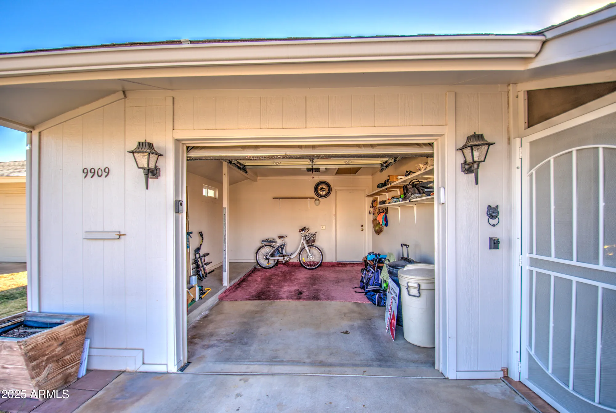 Property Slideshow image 16 of 33 | 9909 w newport dr, Sun City, AZ, 85351