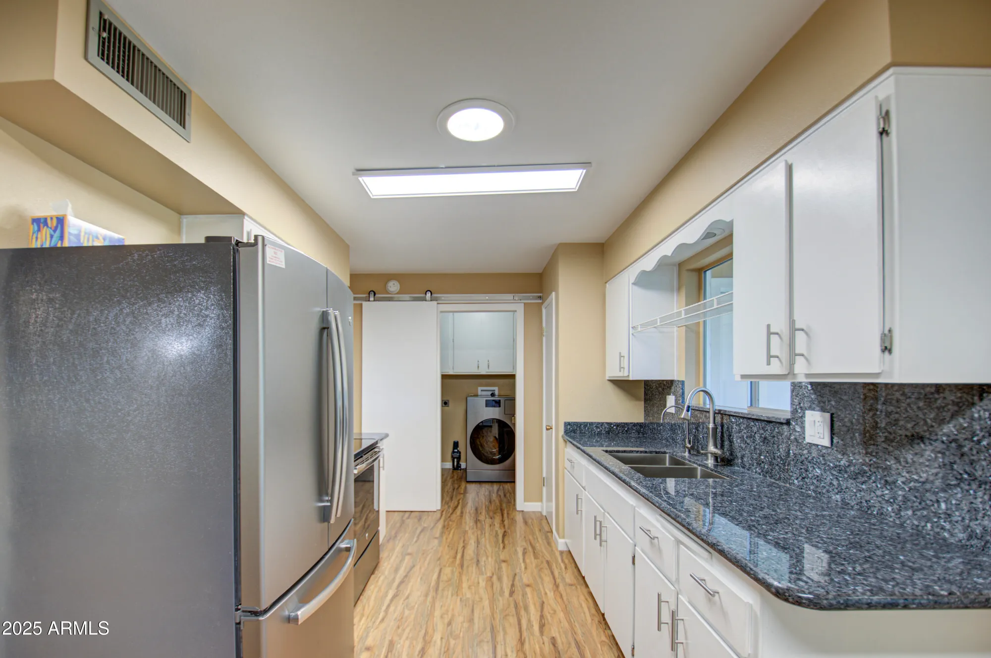 Property Slideshow image 6 of 33 | 9909 w newport dr, Sun City, AZ, 85351