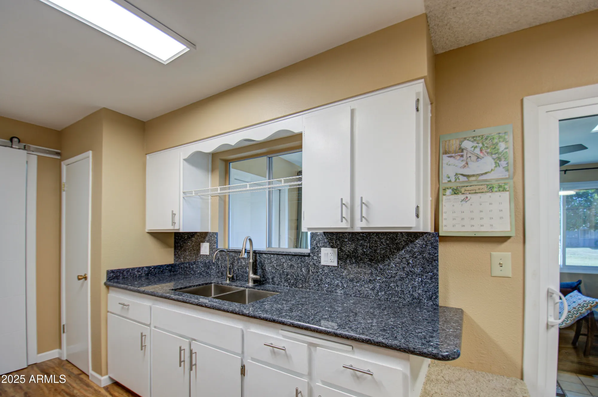 Property Slideshow image 7 of 33 | 9909 w newport dr, Sun City, AZ, 85351