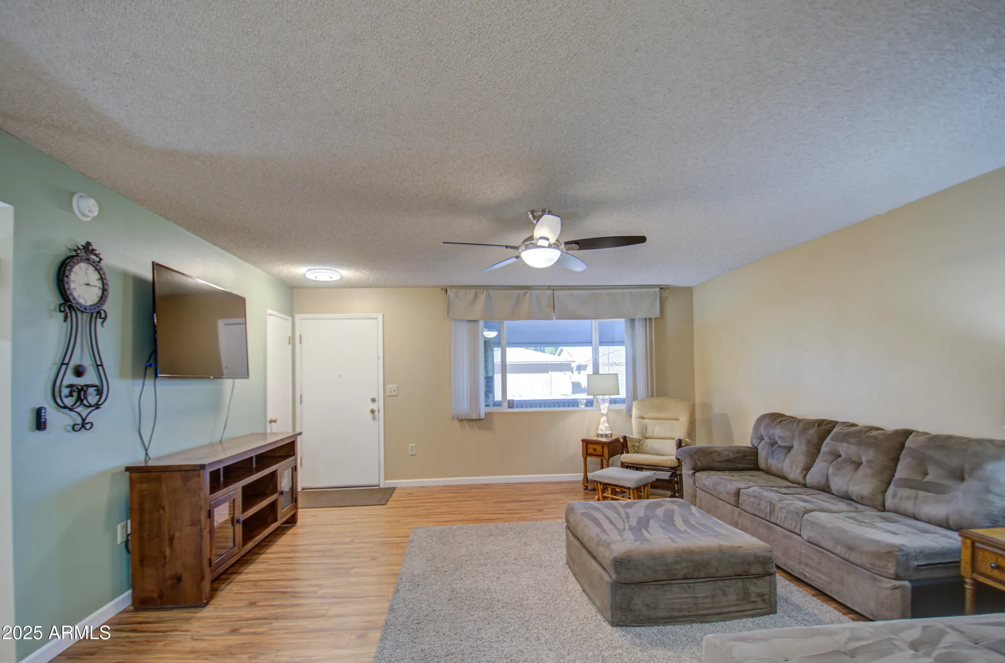 Property Slideshow image 10 of 33 | 9909 w newport dr, Sun City, AZ, 85351