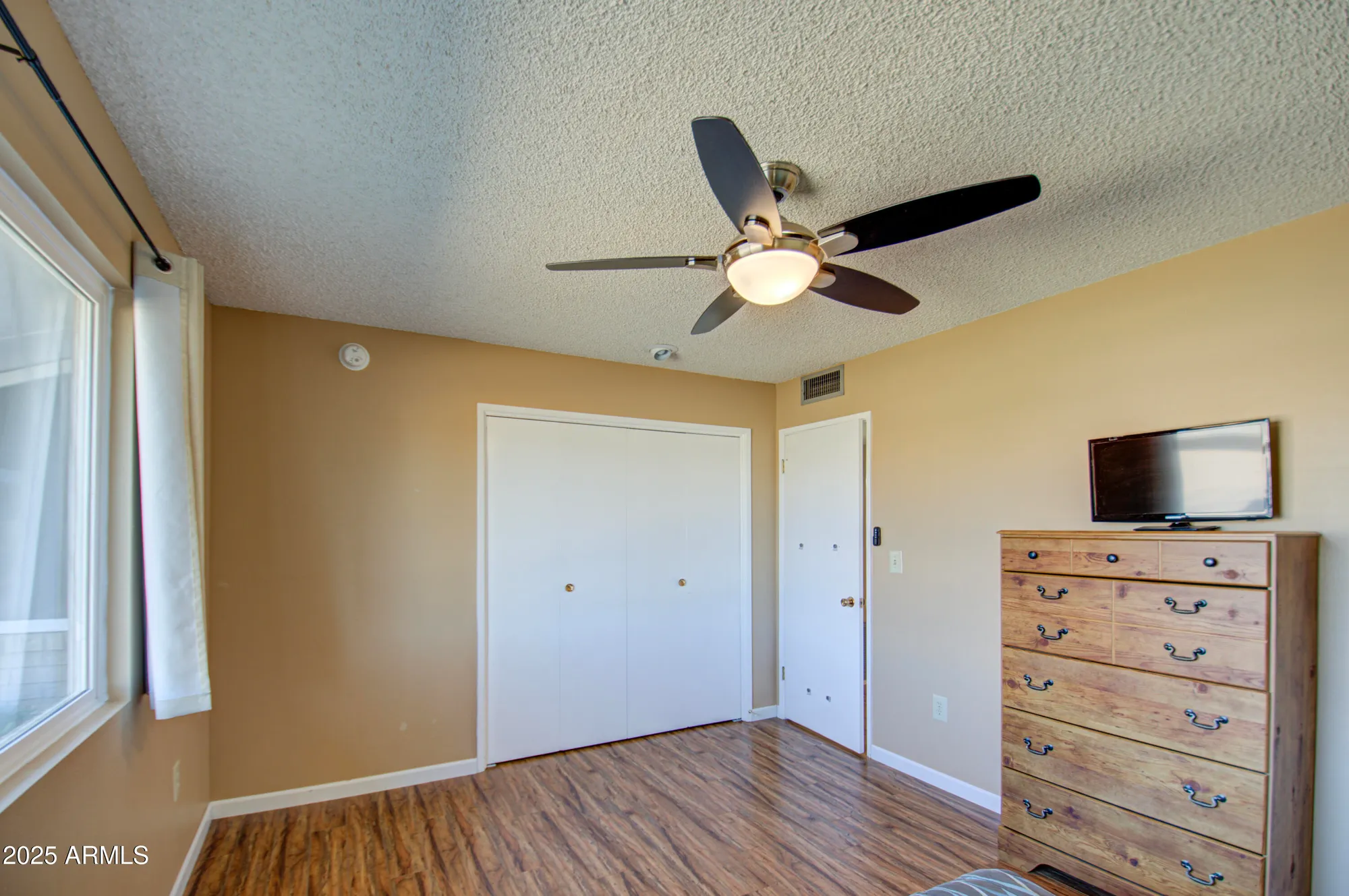 Property Slideshow image 19 of 33 | 9909 w newport dr, Sun City, AZ, 85351