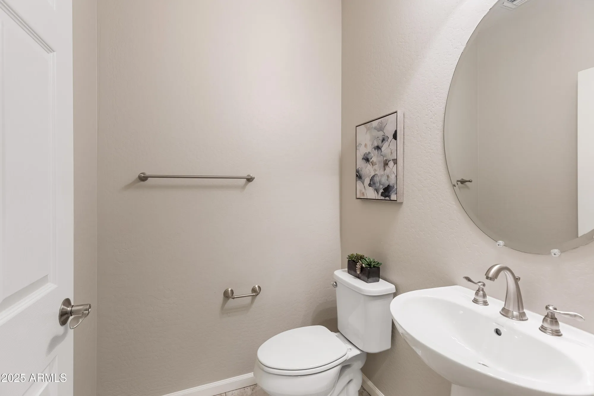 Property Slideshow image 23 of 34 | 16898 w almeria rd, Goodyear, AZ, 85395