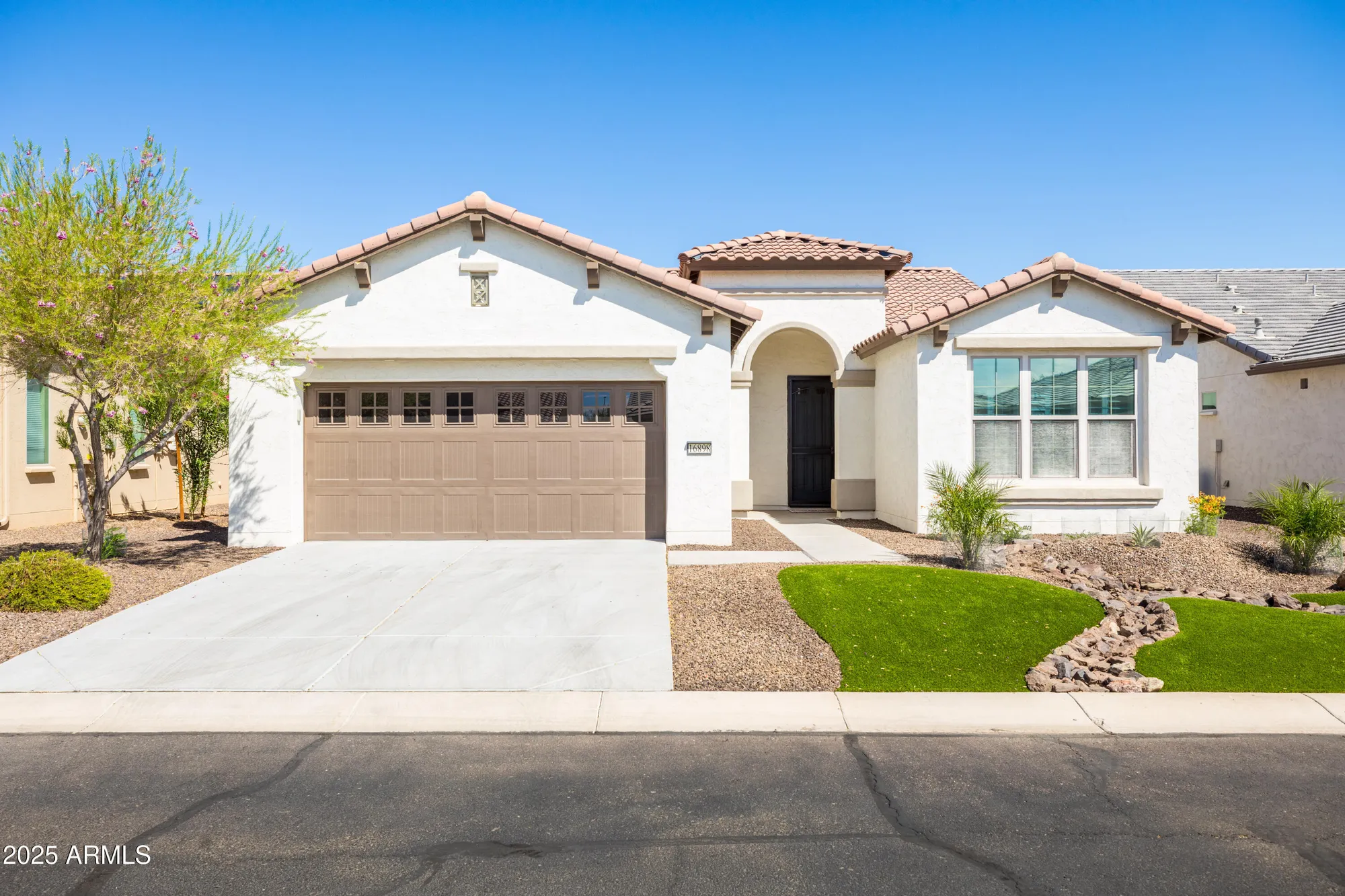 Property Slideshow image 2 of 34 | 16898 w almeria rd, Goodyear, AZ, 85395
