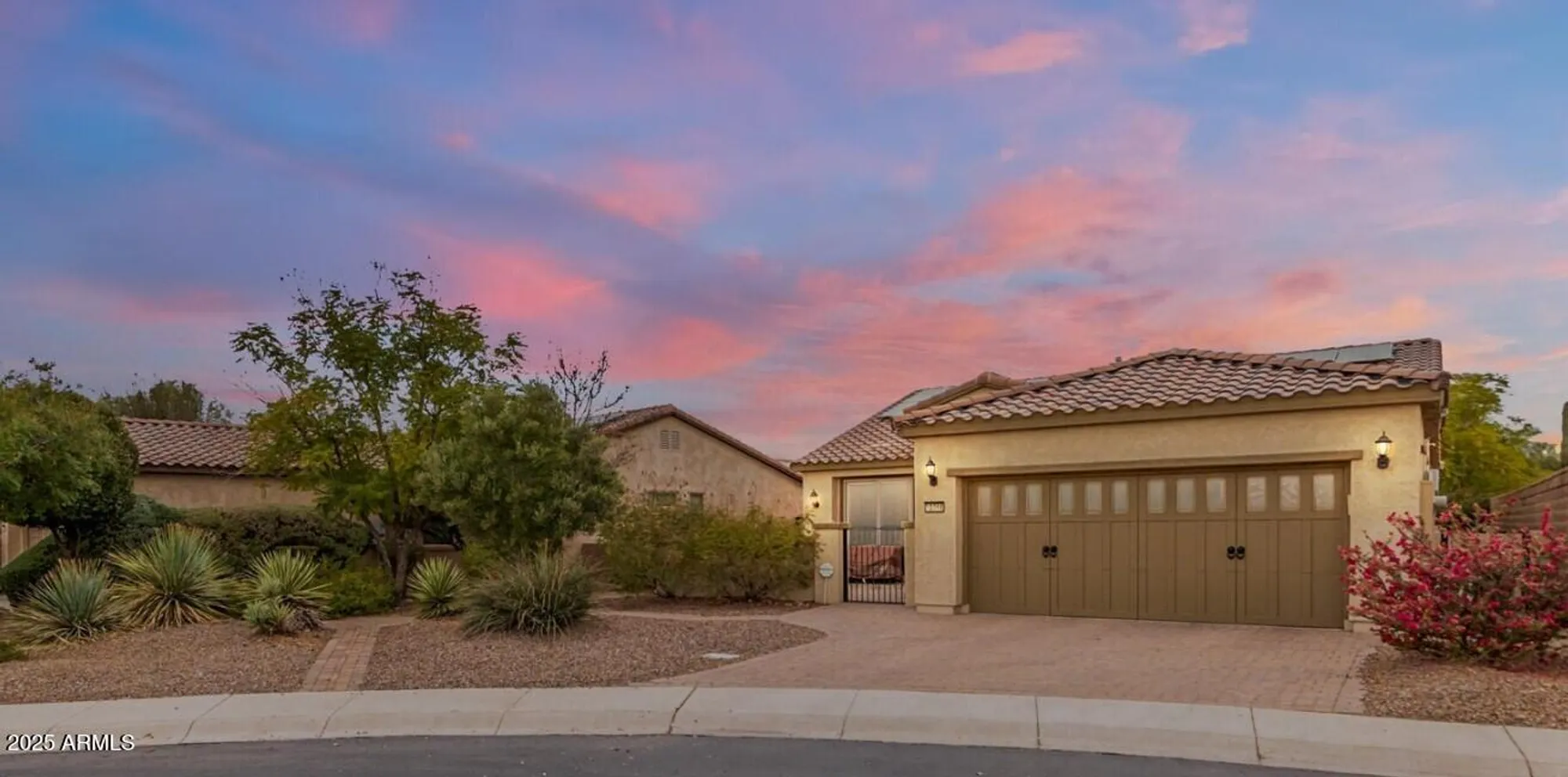Property Slideshow image 1 of 75 | 12368 w running deer trl, Peoria, AZ, 85383