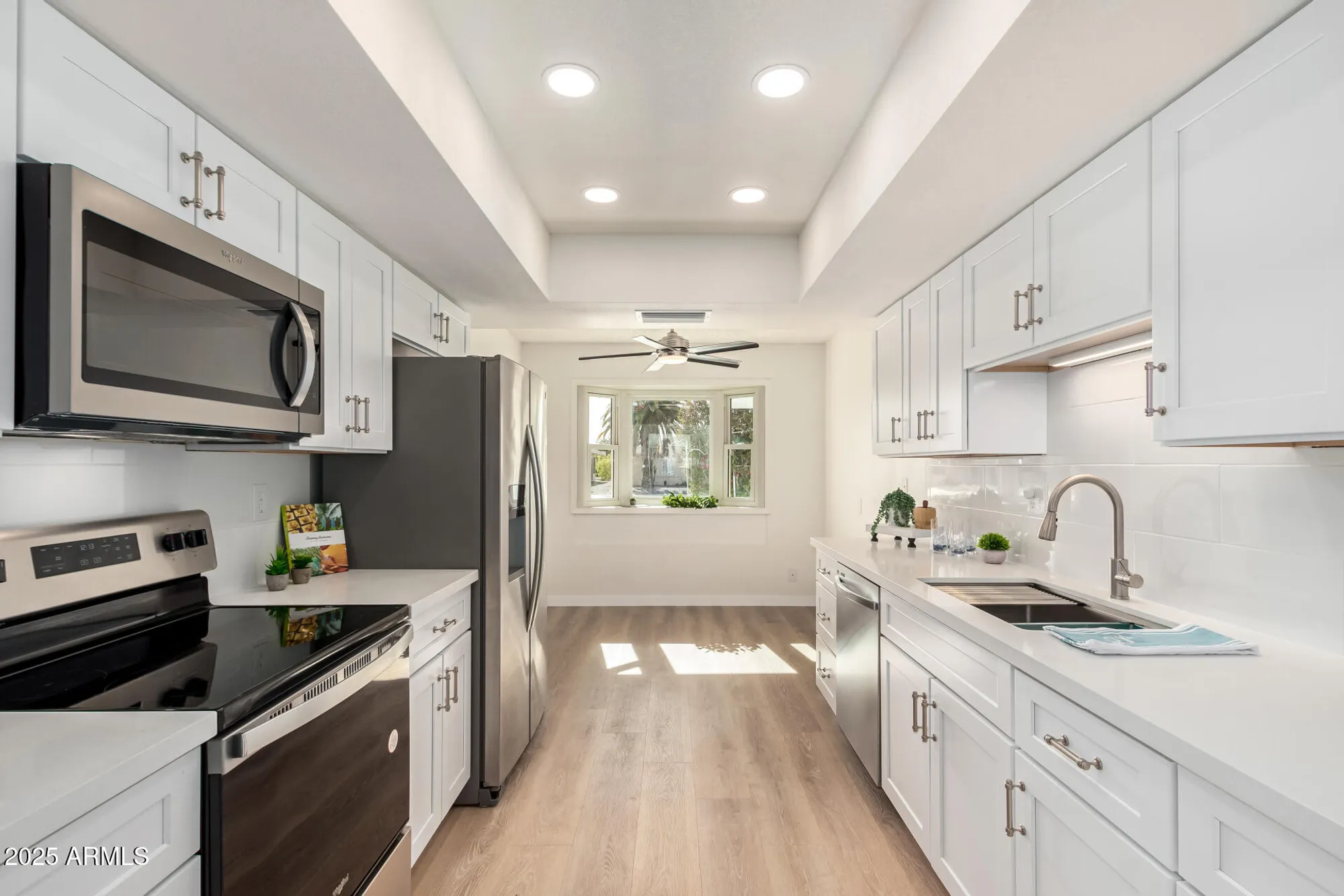 Property Slideshow image 1 of 36 | 10018 w burns dr, Sun City, AZ, 85351