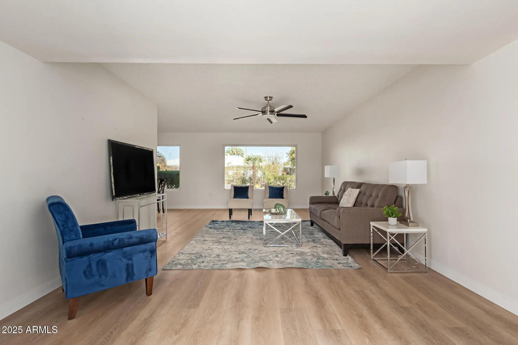 Property Slideshow image 8 of 36 | 10018 w burns dr, Sun City, AZ, 85351