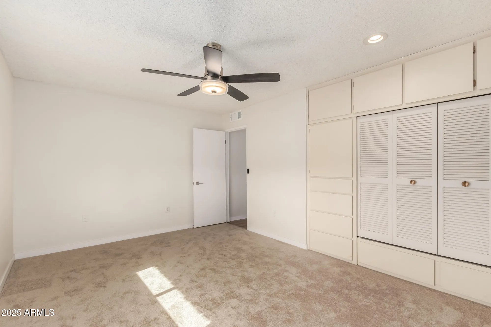 Property Slideshow image 18 of 36 | 10018 w burns dr, Sun City, AZ, 85351