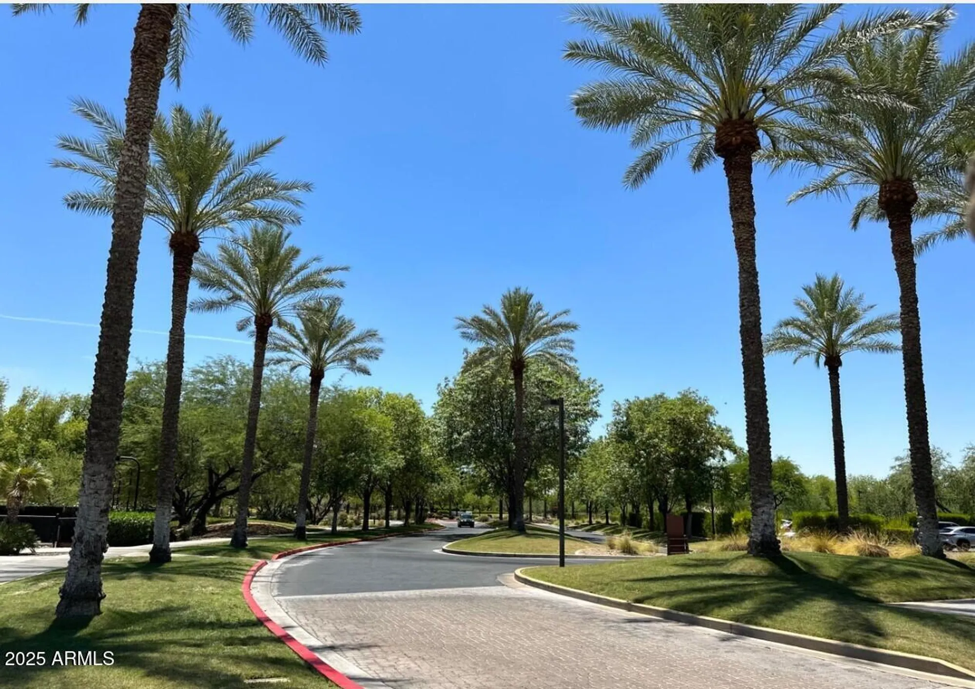 Property Slideshow image 28 of 75 | 12368 w running deer trl, Peoria, AZ, 85383