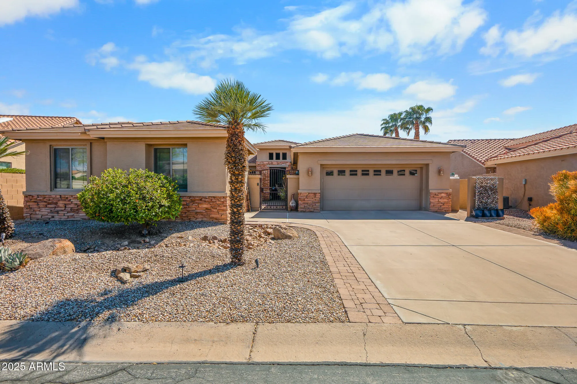 Property Slideshow image 15 of 47 | 24528 s lakeway cir sw, Sun Lakes, AZ, 85248