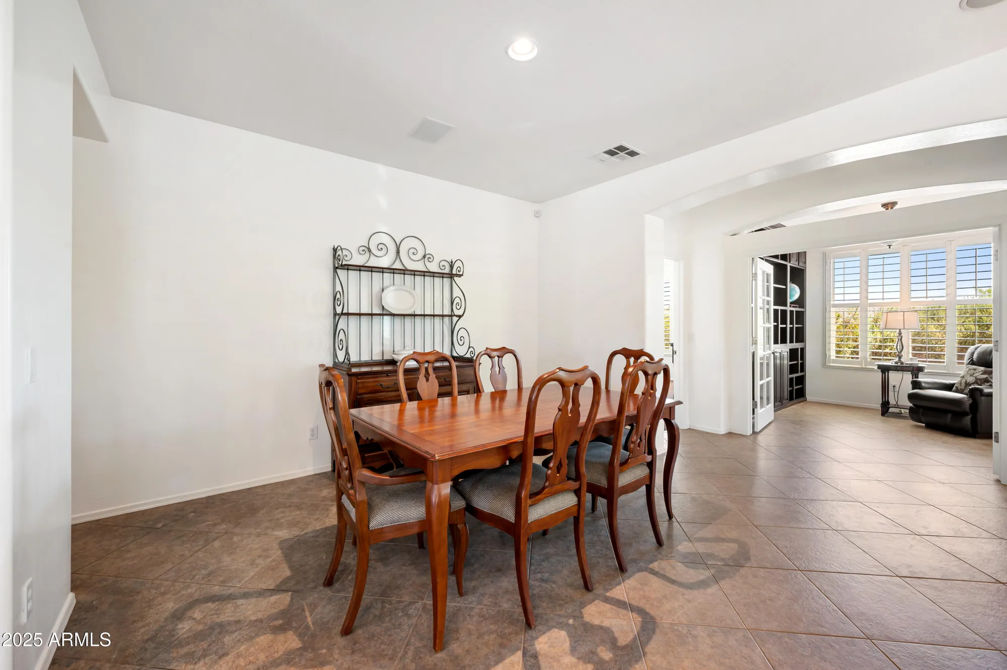 Property Slideshow image 15 of 37 | 27675 n helios trl, Peoria, AZ, 85383