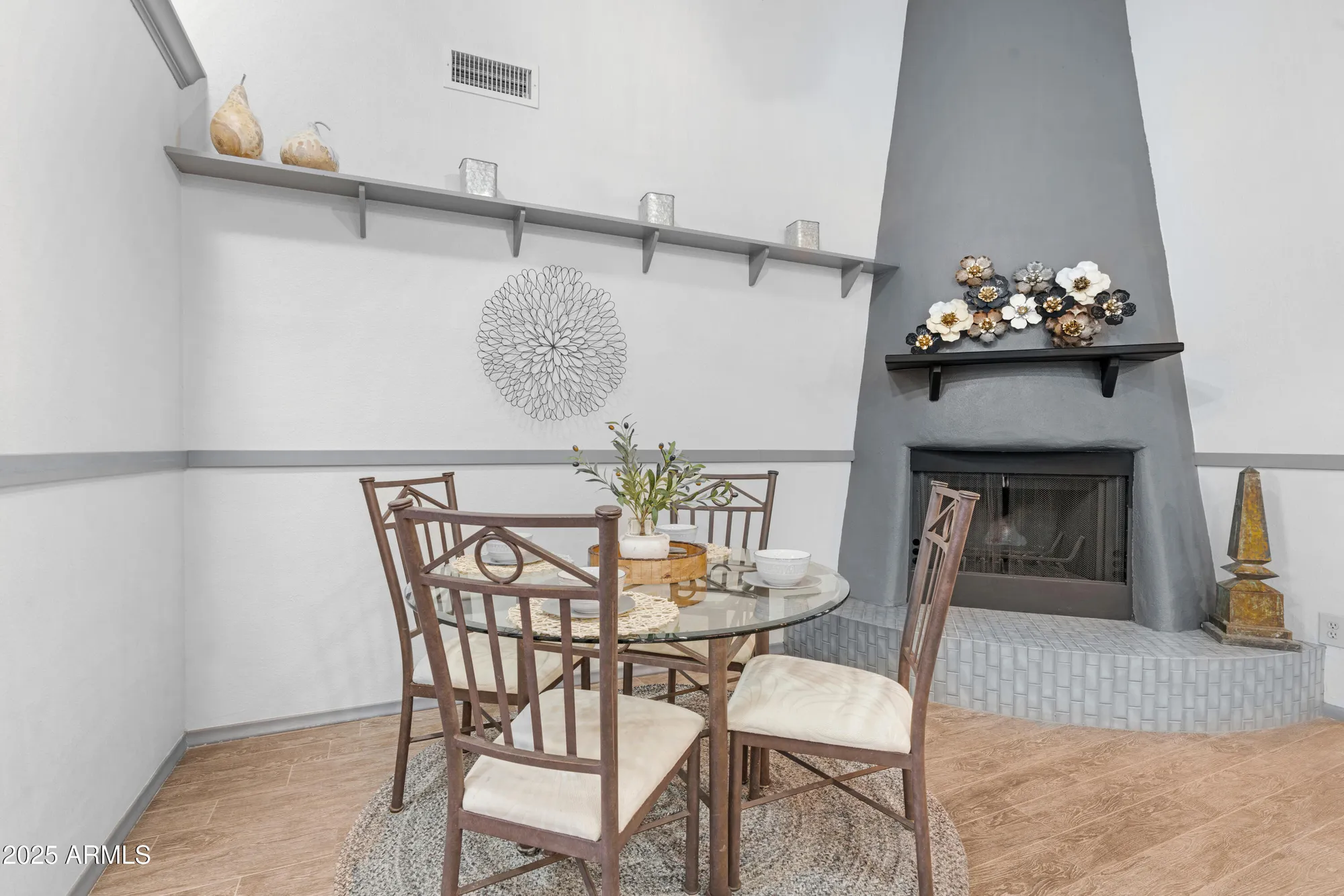 Property Slideshow image 16 of 39 | 26637 s new town dr, Sun Lakes, AZ, 85248