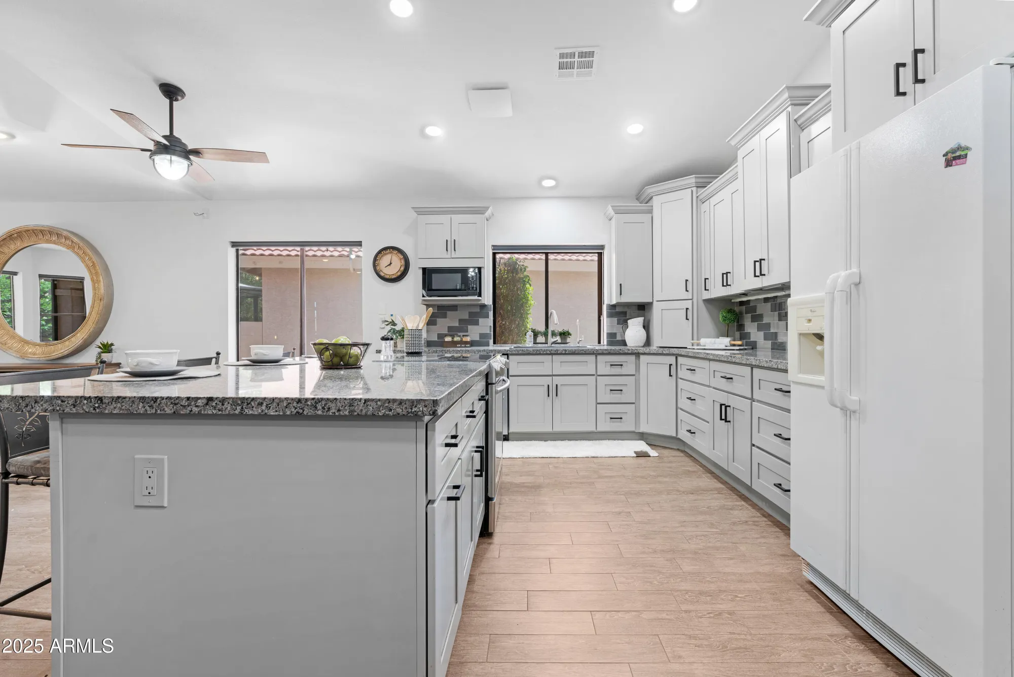 Property Slideshow image 14 of 39 | 26637 s new town dr, Sun Lakes, AZ, 85248