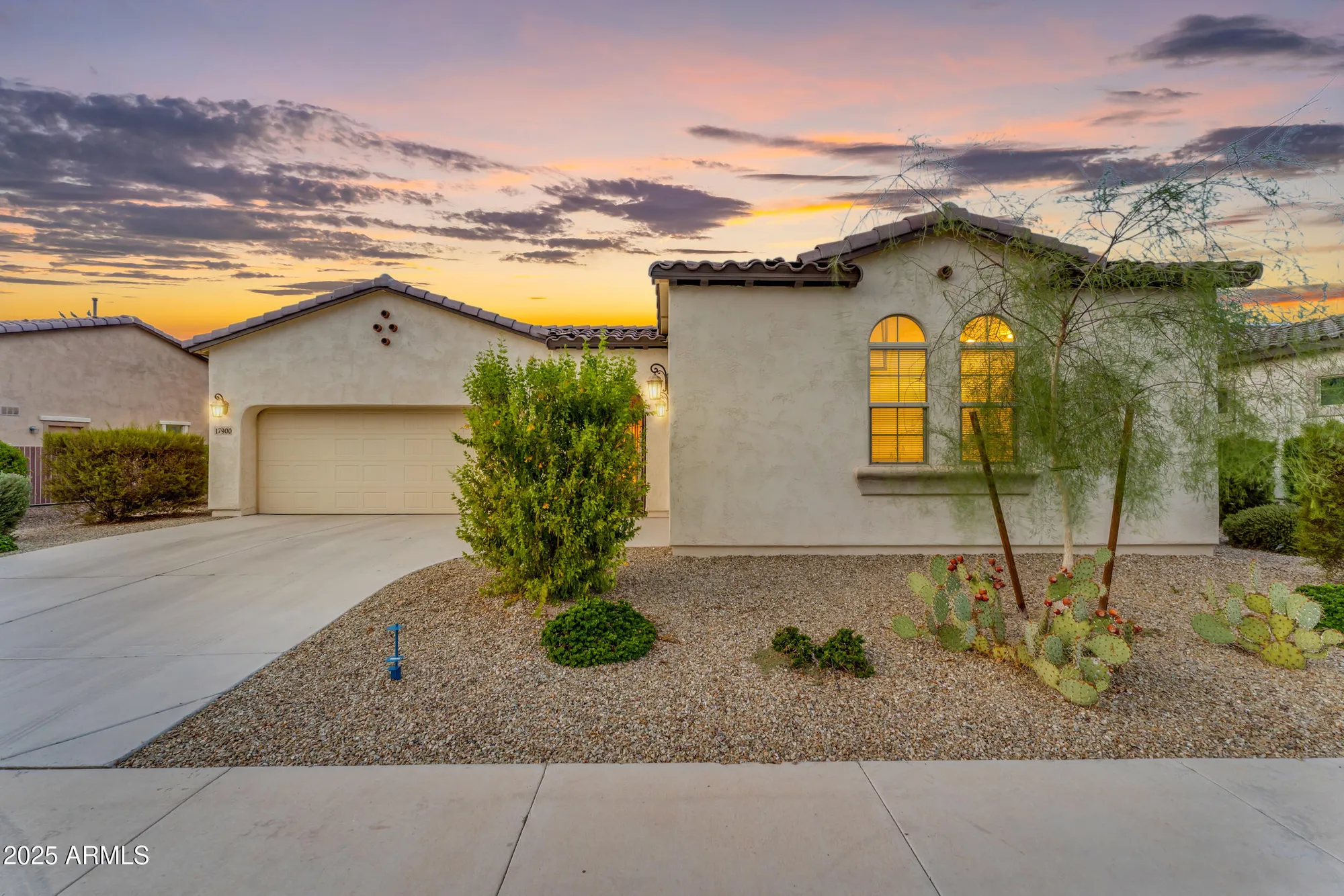 Property Slideshow image 1 of 90 | 17900 w briarwood dr, Goodyear, AZ, 85338