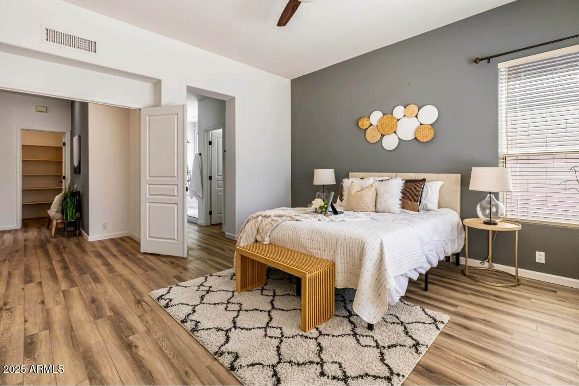 Property Slideshow image 15 of 37 | 34476 n 68th way, Scottsdale, AZ, 85266