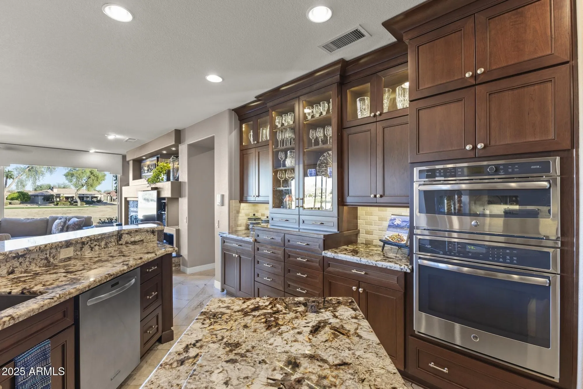 Property Slideshow image 21 of 48 | 17859 n peppermill ln, Surprise, AZ, 85374