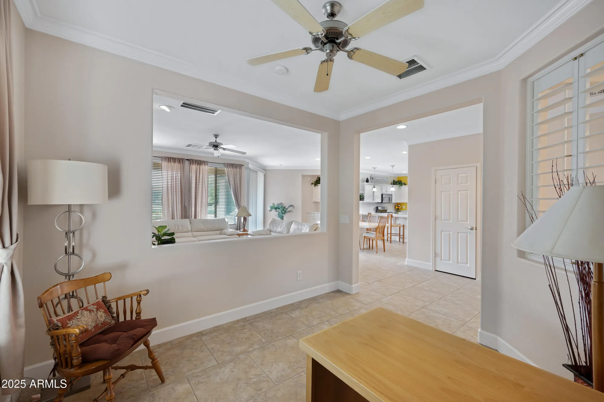 Property Slideshow image 6 of 52 | 4237 e blue spruce ln, Gilbert, AZ, 85298