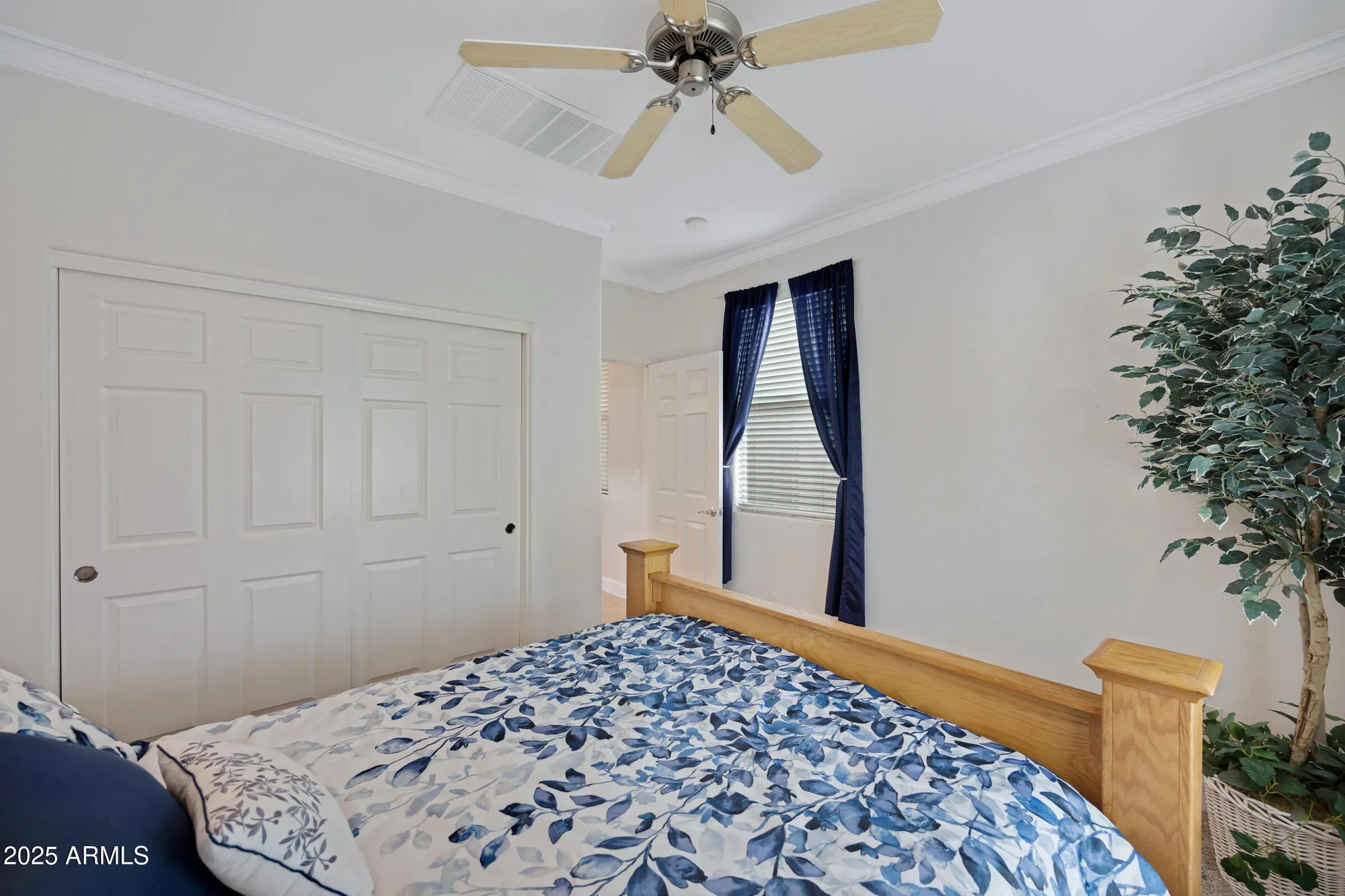 Property Slideshow image 19 of 52 | 4237 e blue spruce ln, Gilbert, AZ, 85298