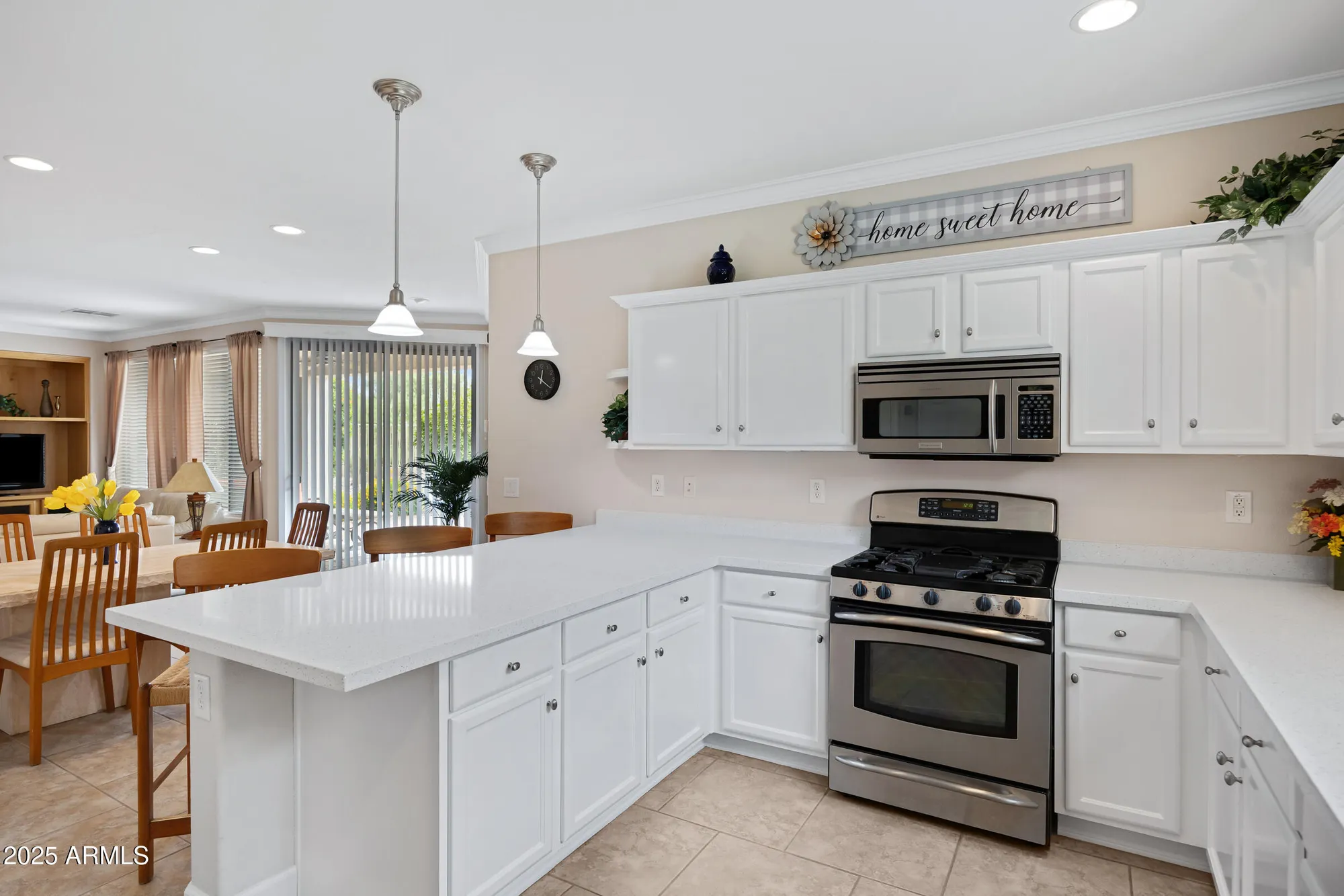 Property Slideshow image 14 of 52 | 4237 e blue spruce ln, Gilbert, AZ, 85298