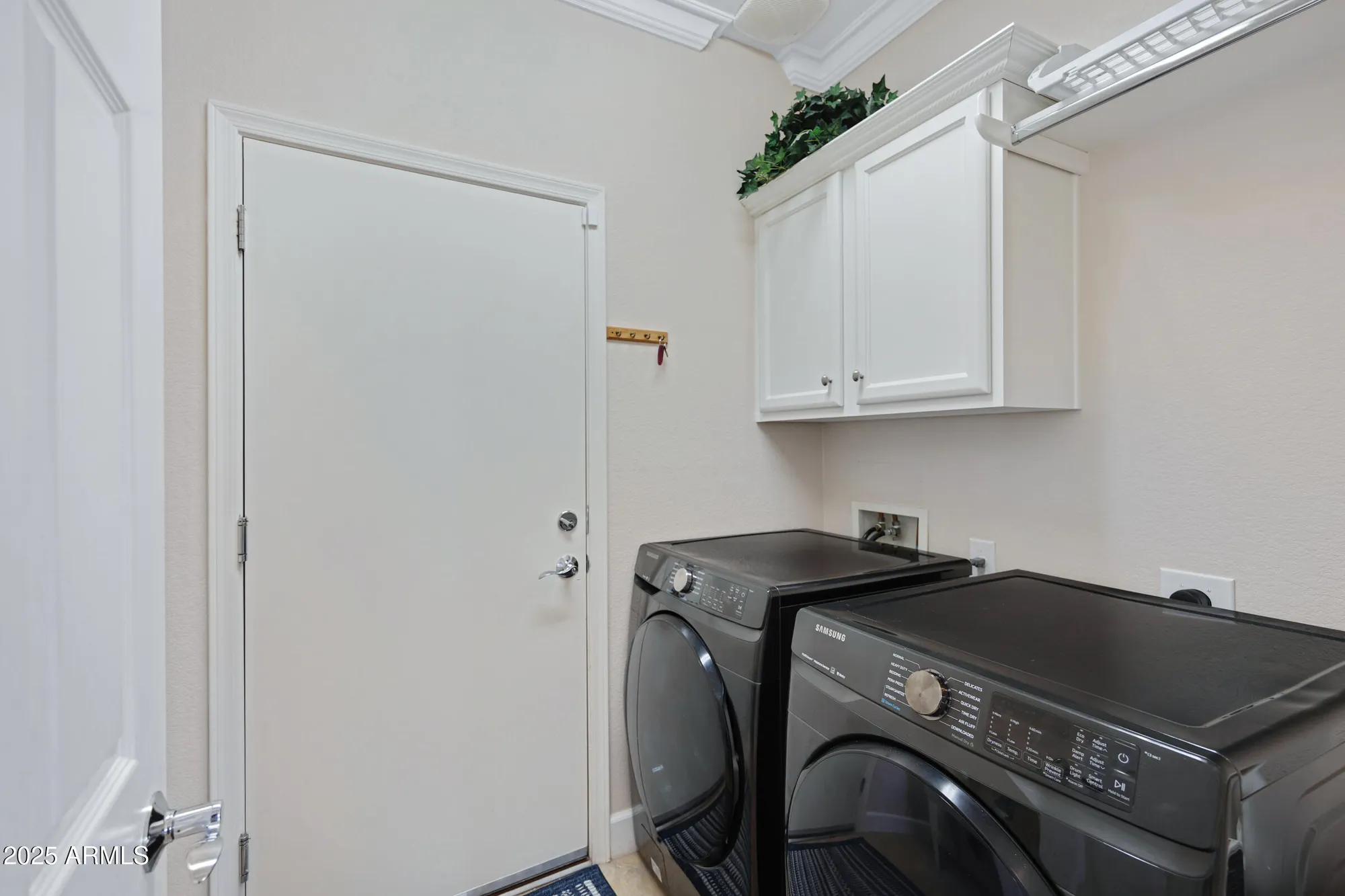 Property Slideshow image 27 of 52 | 4237 e blue spruce ln, Gilbert, AZ, 85298