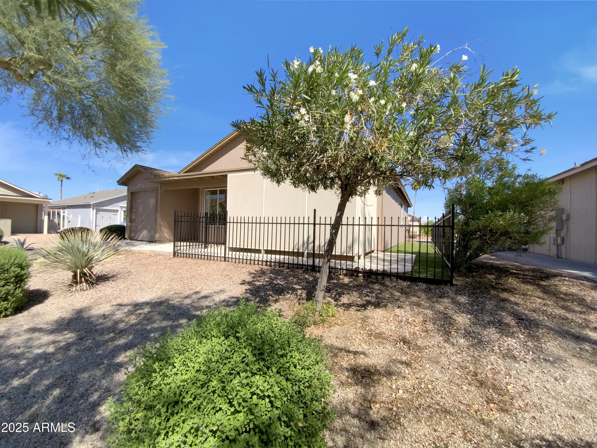 Property Slideshow image 14 of 17 | 6512 s sawgrass dr, Chandler, AZ, 85249