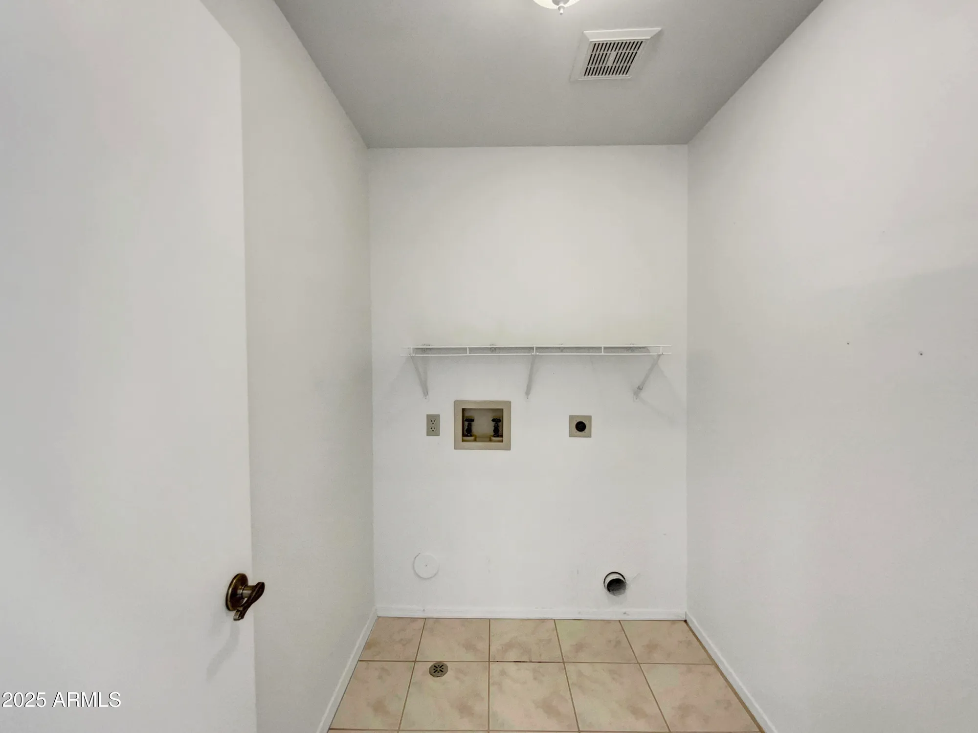 Property Slideshow image 13 of 17 | 6512 s sawgrass dr, Chandler, AZ, 85249