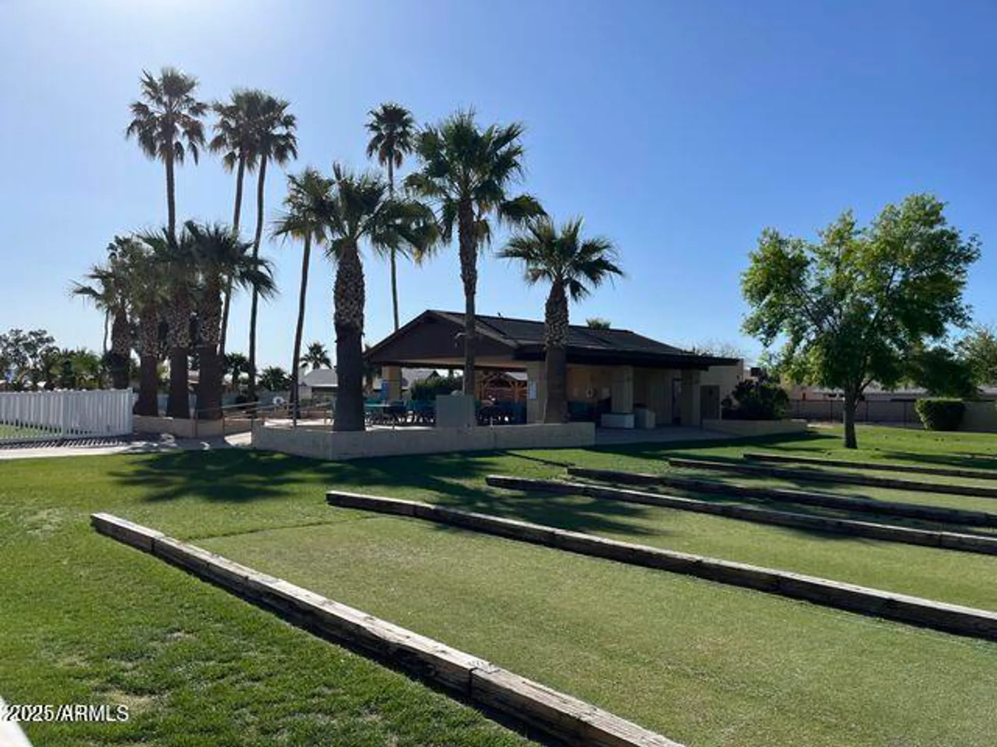 Property Slideshow image 28 of 29 | 26447 s snead dr, Sun Lakes, AZ, 85248