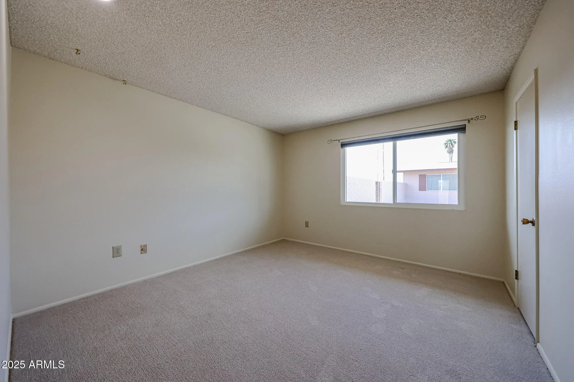 Property Slideshow image 20 of 37 | 10855 w santa fe dr, Sun City, AZ, 85351