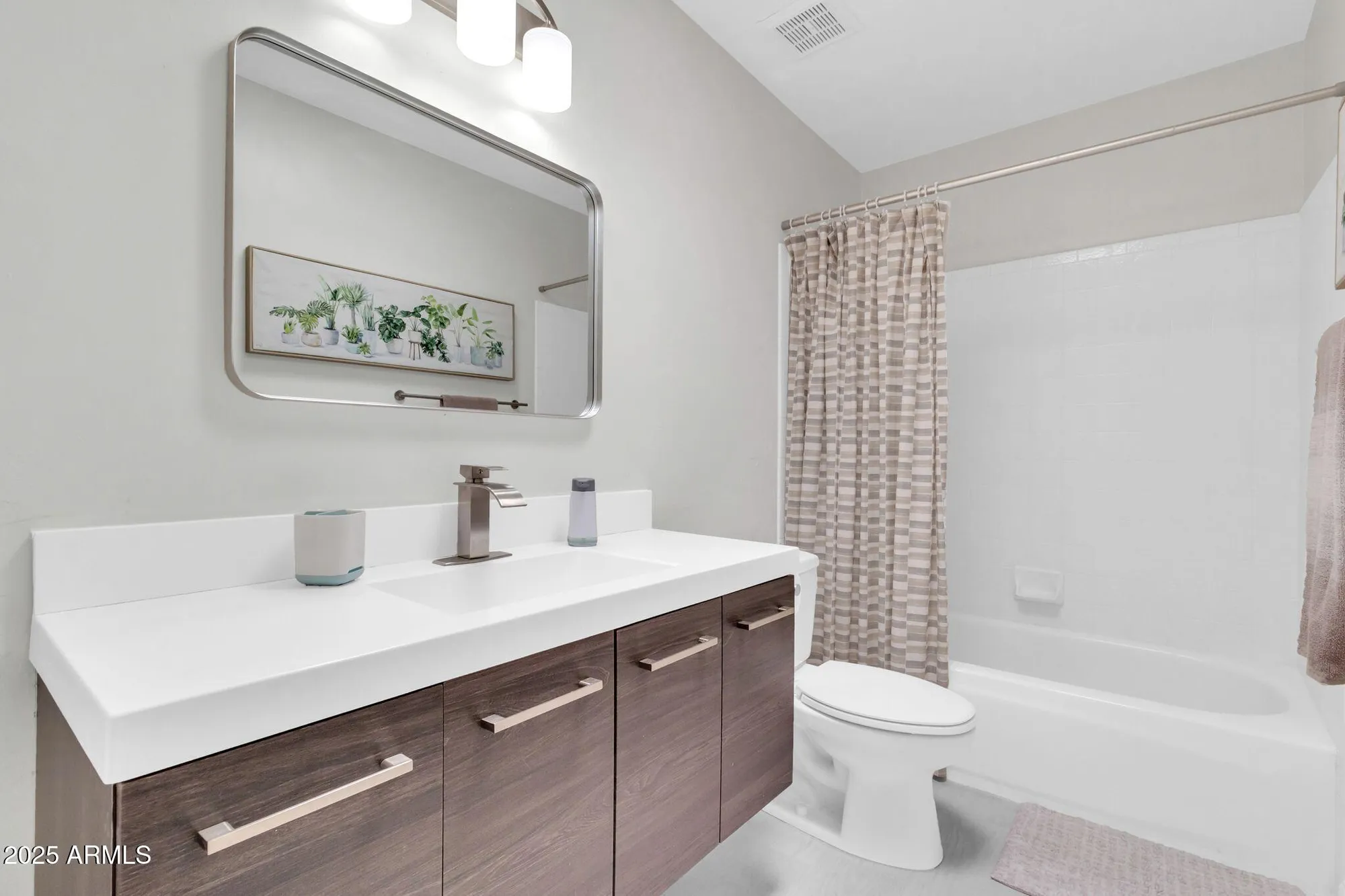 Property Slideshow image 18 of 29 | 26447 s snead dr, Sun Lakes, AZ, 85248