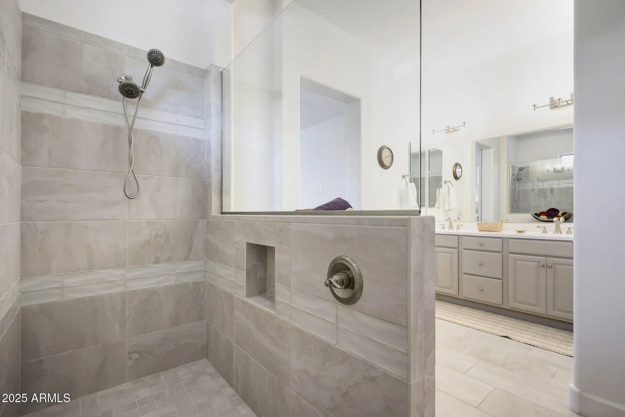 Property Slideshow image 16 of 44 | 20771 w colter st, Buckeye, AZ, 85396