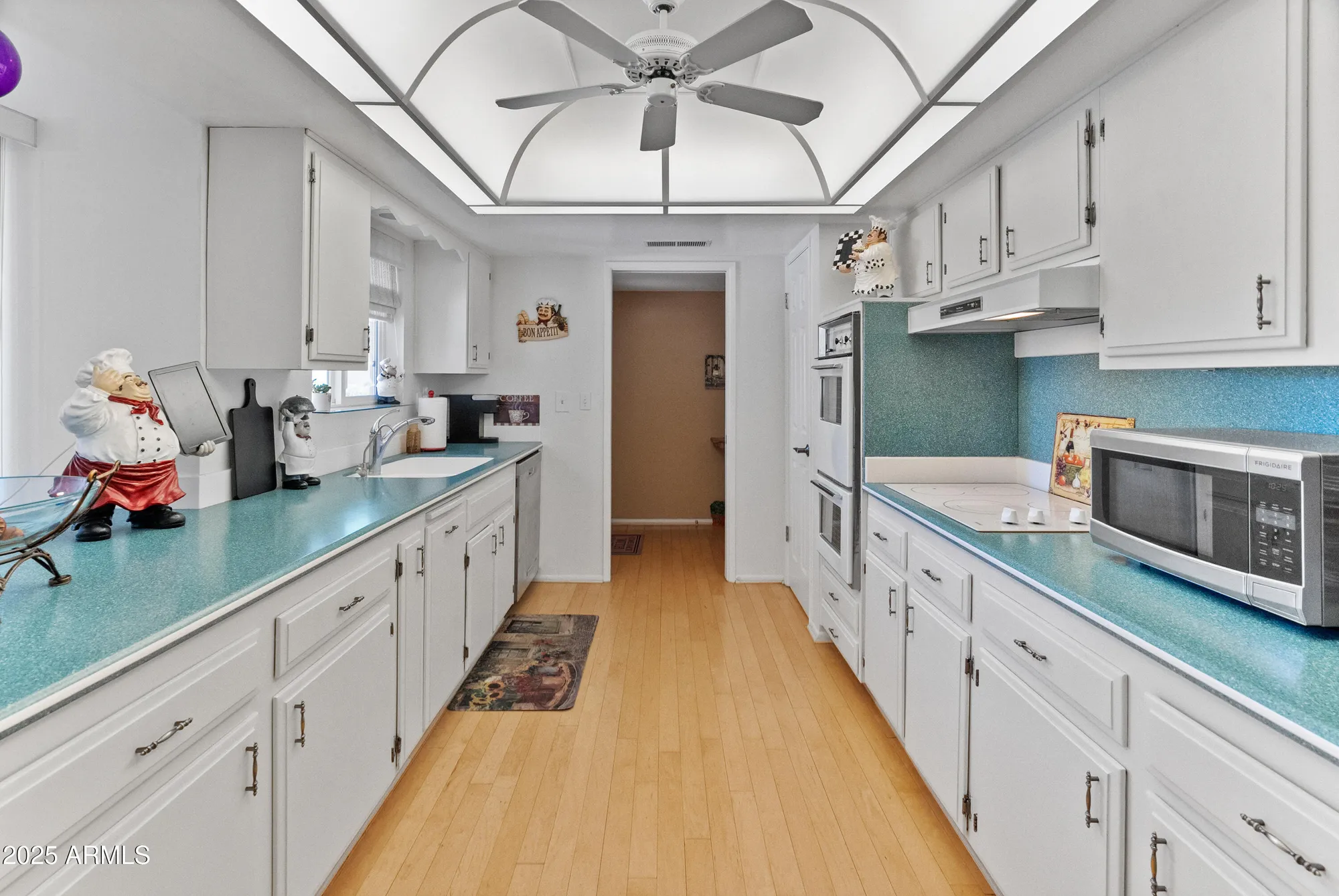 Property Slideshow image 9 of 54 | 10229 w bolivar dr, Sun City, AZ, 85351