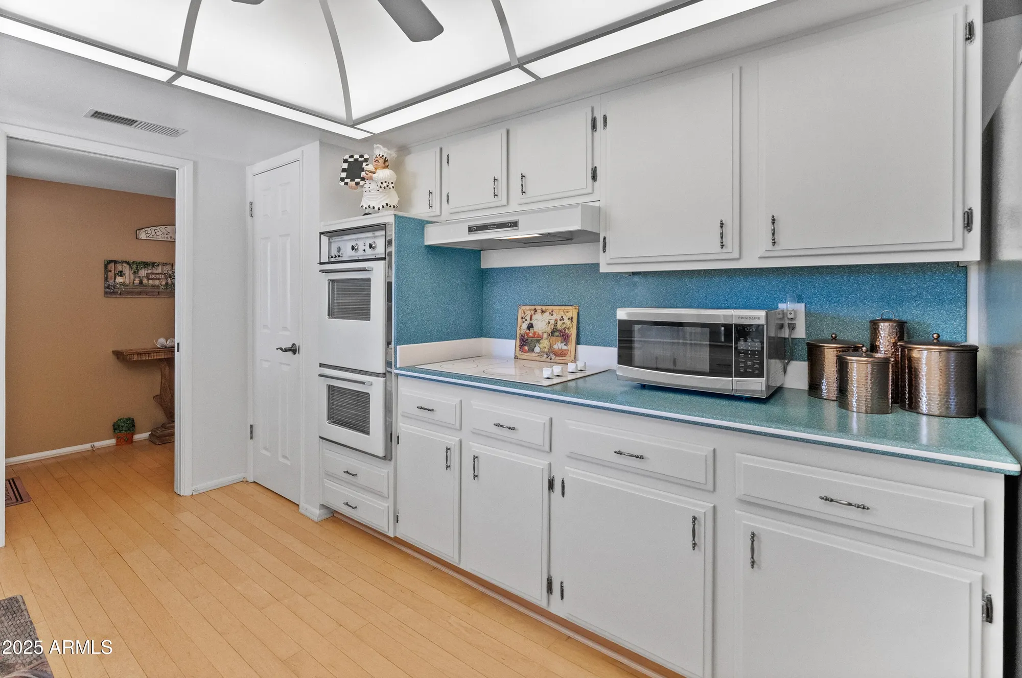 Property Slideshow image 8 of 54 | 10229 w bolivar dr, Sun City, AZ, 85351