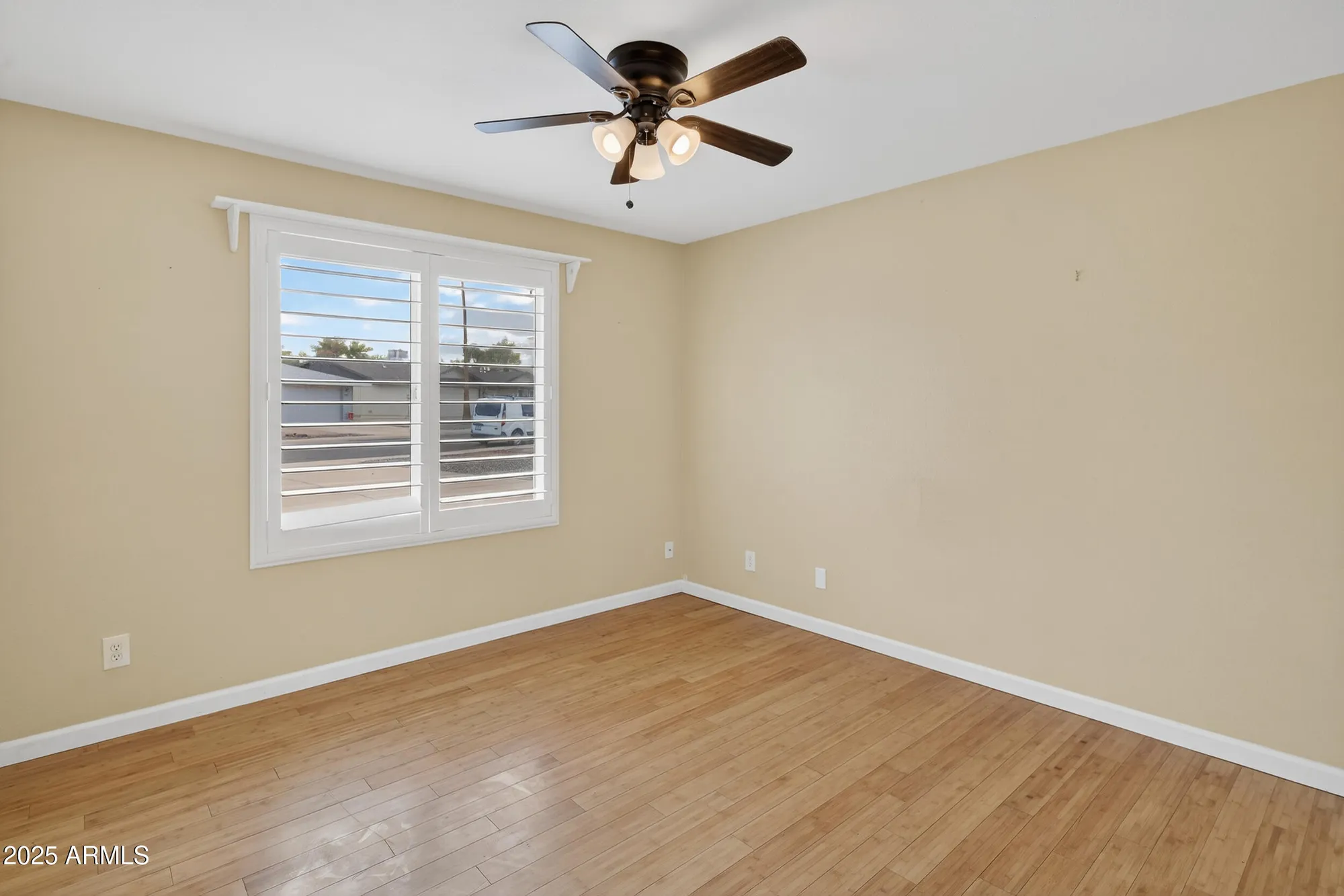 Property Slideshow image 21 of 46 | 4846 e paiute st, Phoenix, AZ, 85044