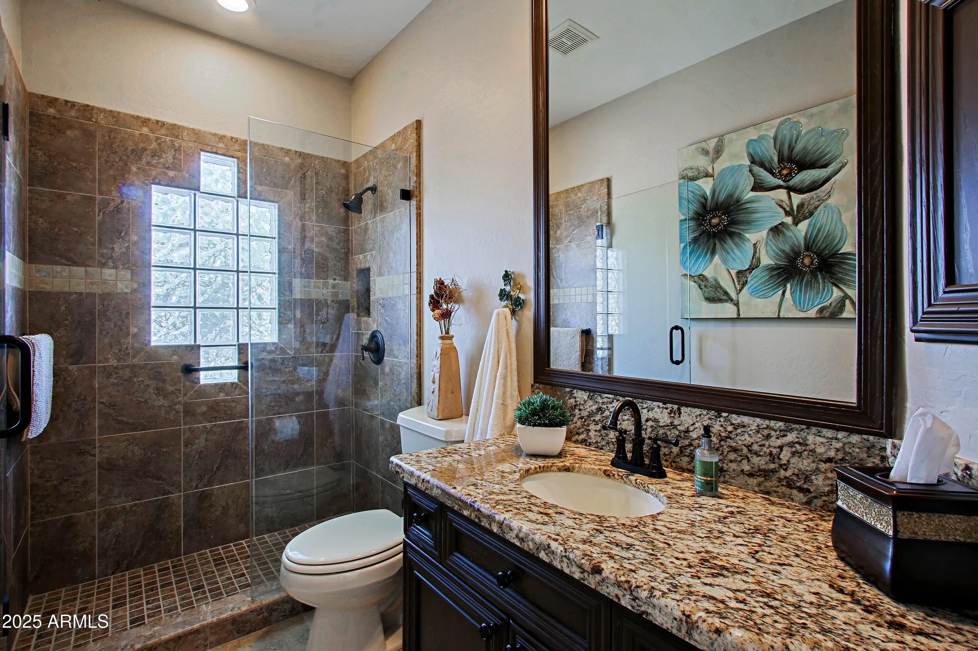 Property Slideshow image 34 of 67 | 33389 n 71st st, Scottsdale, AZ, 85266