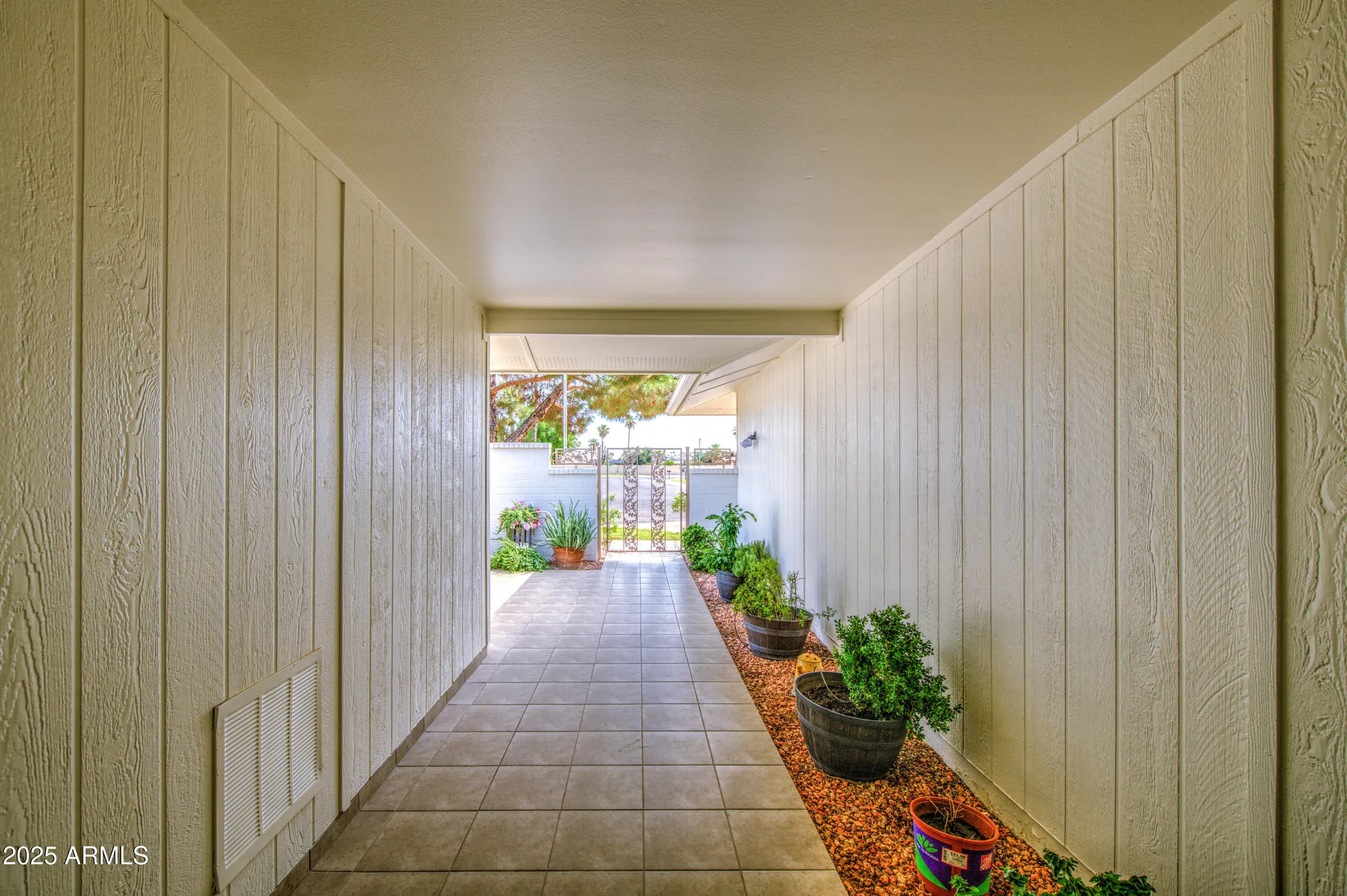 Property Slideshow image 33 of 34 | 9874 w highwood ct, Sun City, AZ, 85373